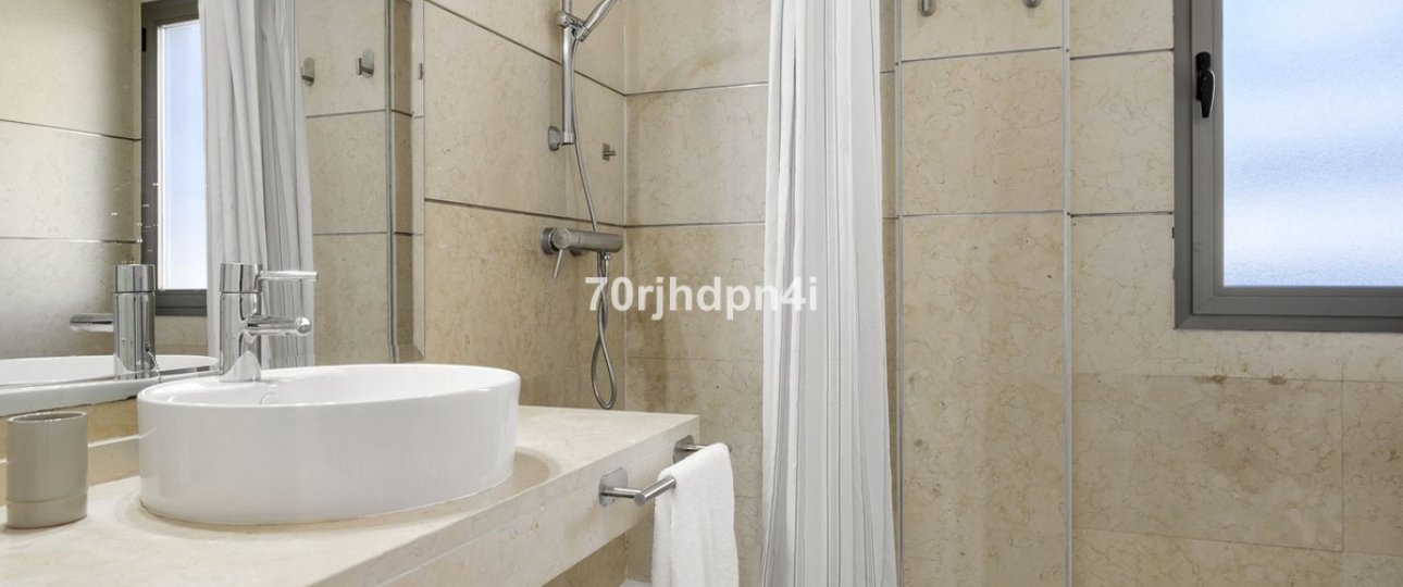 Wiederverkauf - apartment - Estepona - Selwo