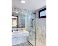 Wiederverkauf - apartment - Estepona - Selwo