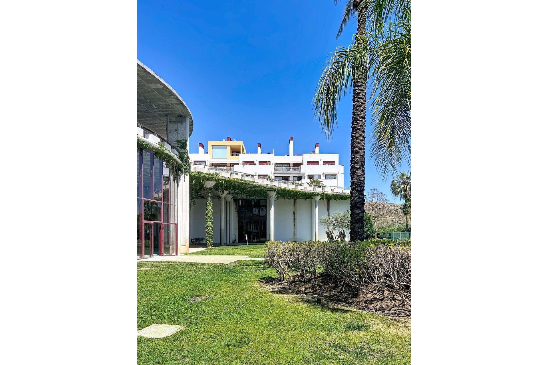 Wiederverkauf - apartment - Estepona - Selwo