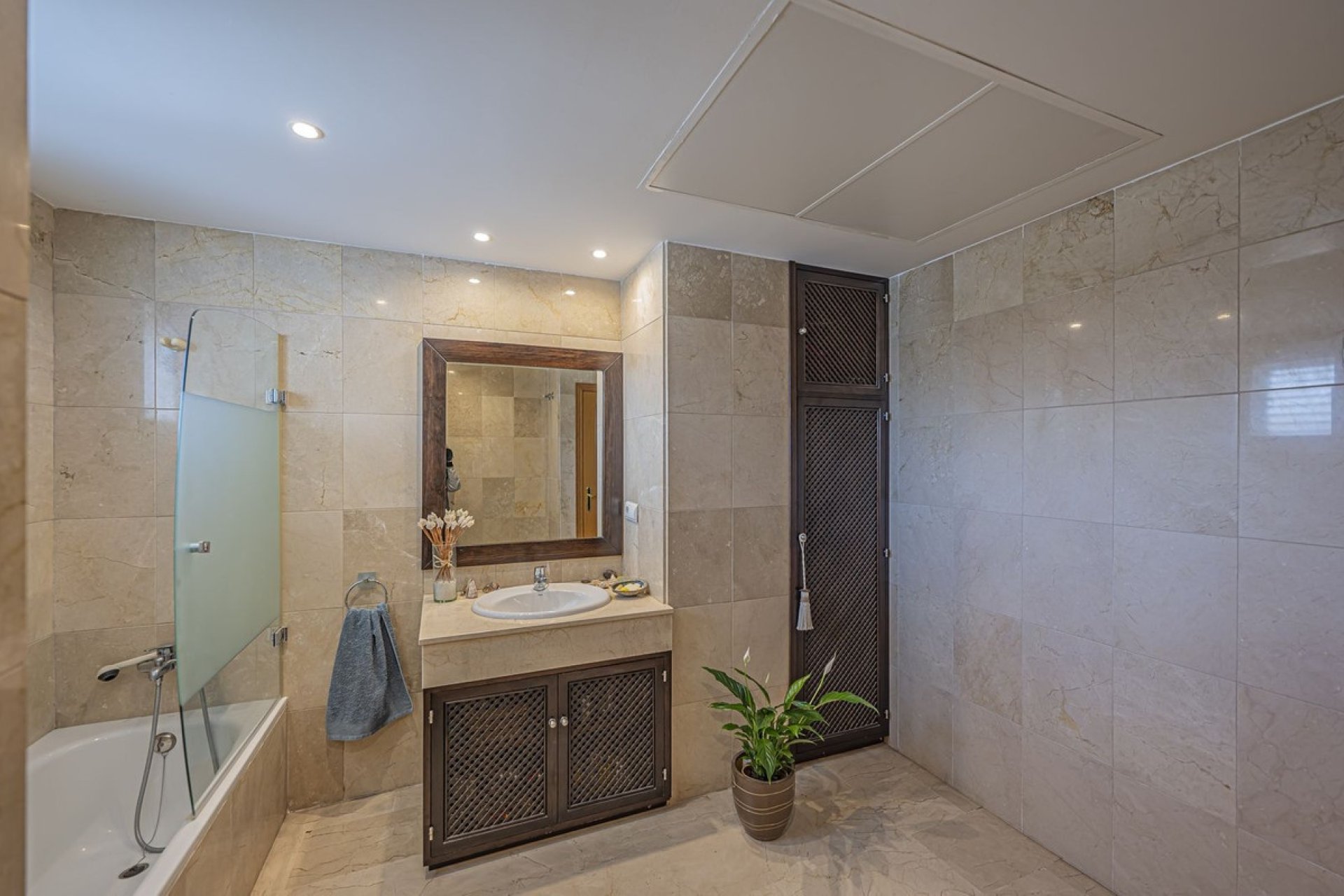 Wiederverkauf - apartment - Estepona - Selwo
