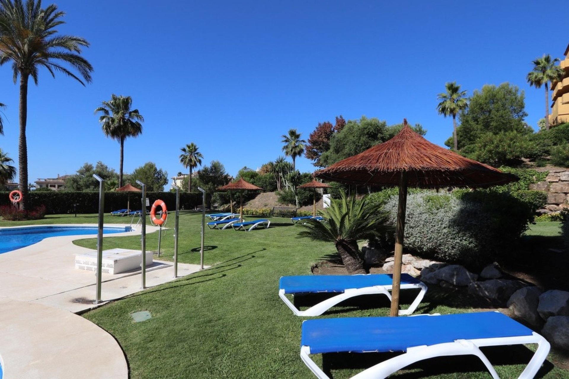 Wiederverkauf - apartment - Estepona - Selwo