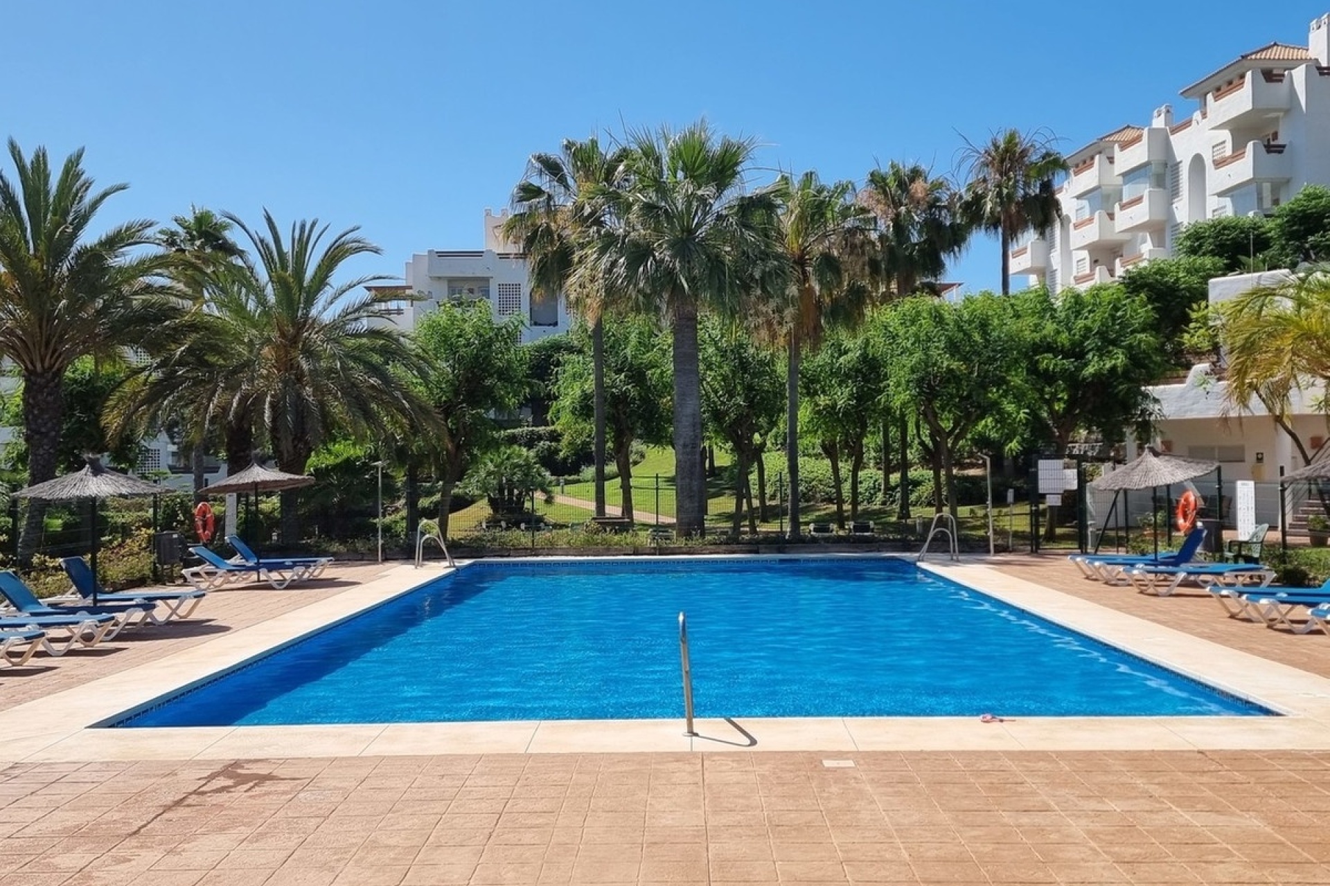 Wiederverkauf - apartment - Estepona - Selwo