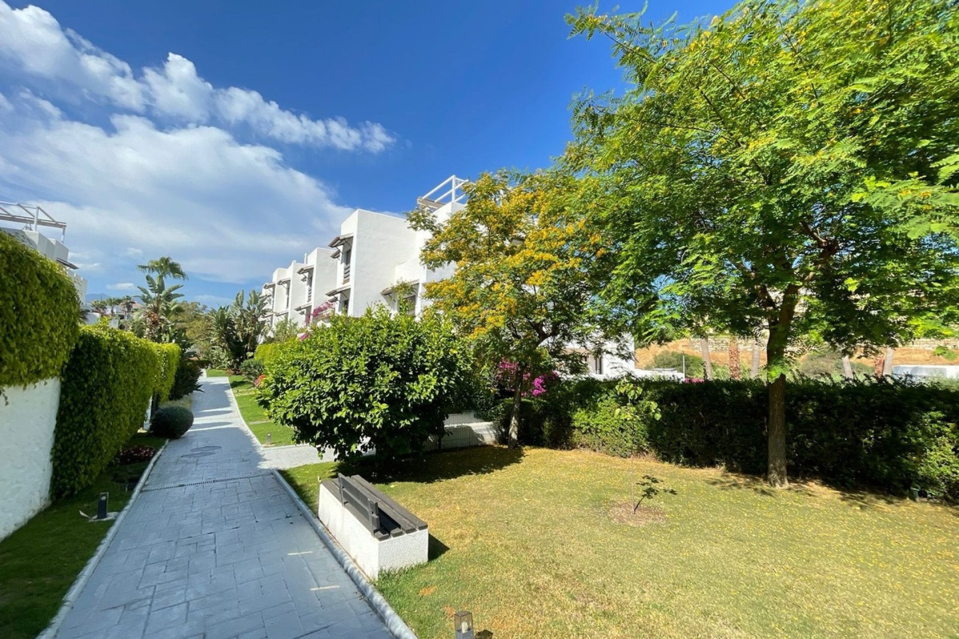 Wiederverkauf - apartment - Estepona - Selwo