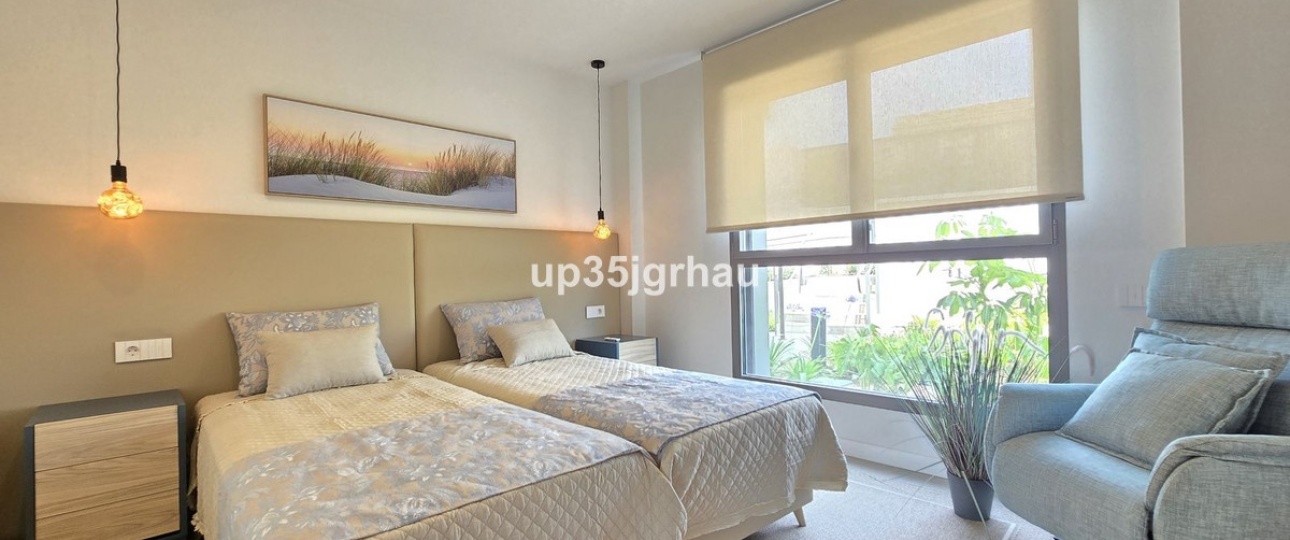 Wiederverkauf - apartment - Estepona - Selwo