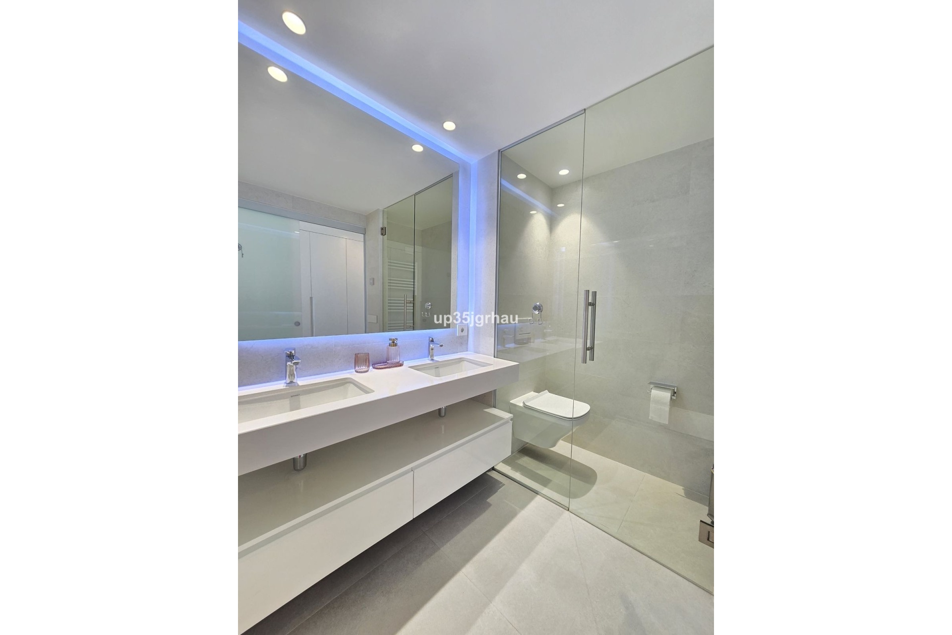 Wiederverkauf - apartment - Estepona - Selwo