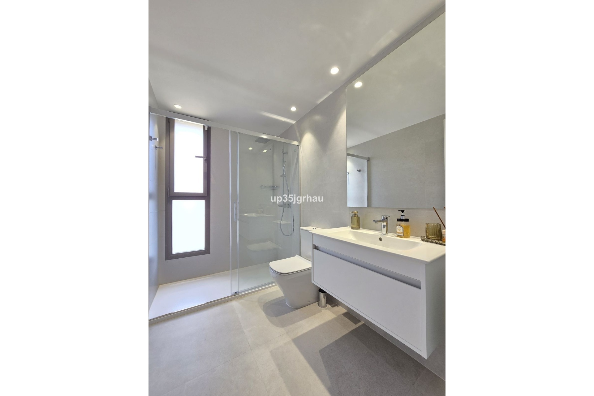 Wiederverkauf - apartment - Estepona - Selwo