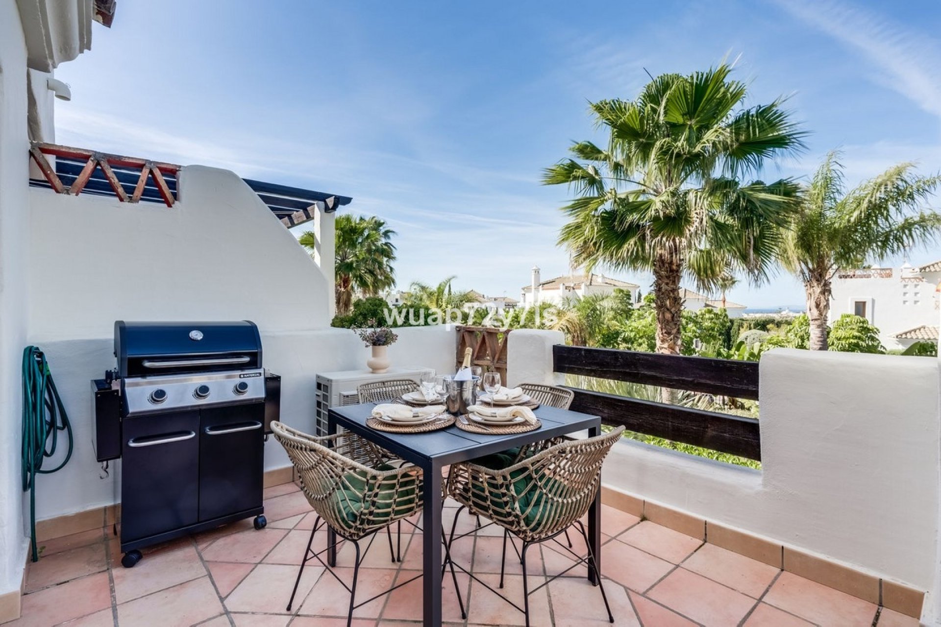 Wiederverkauf - apartment - Estepona - Selwo