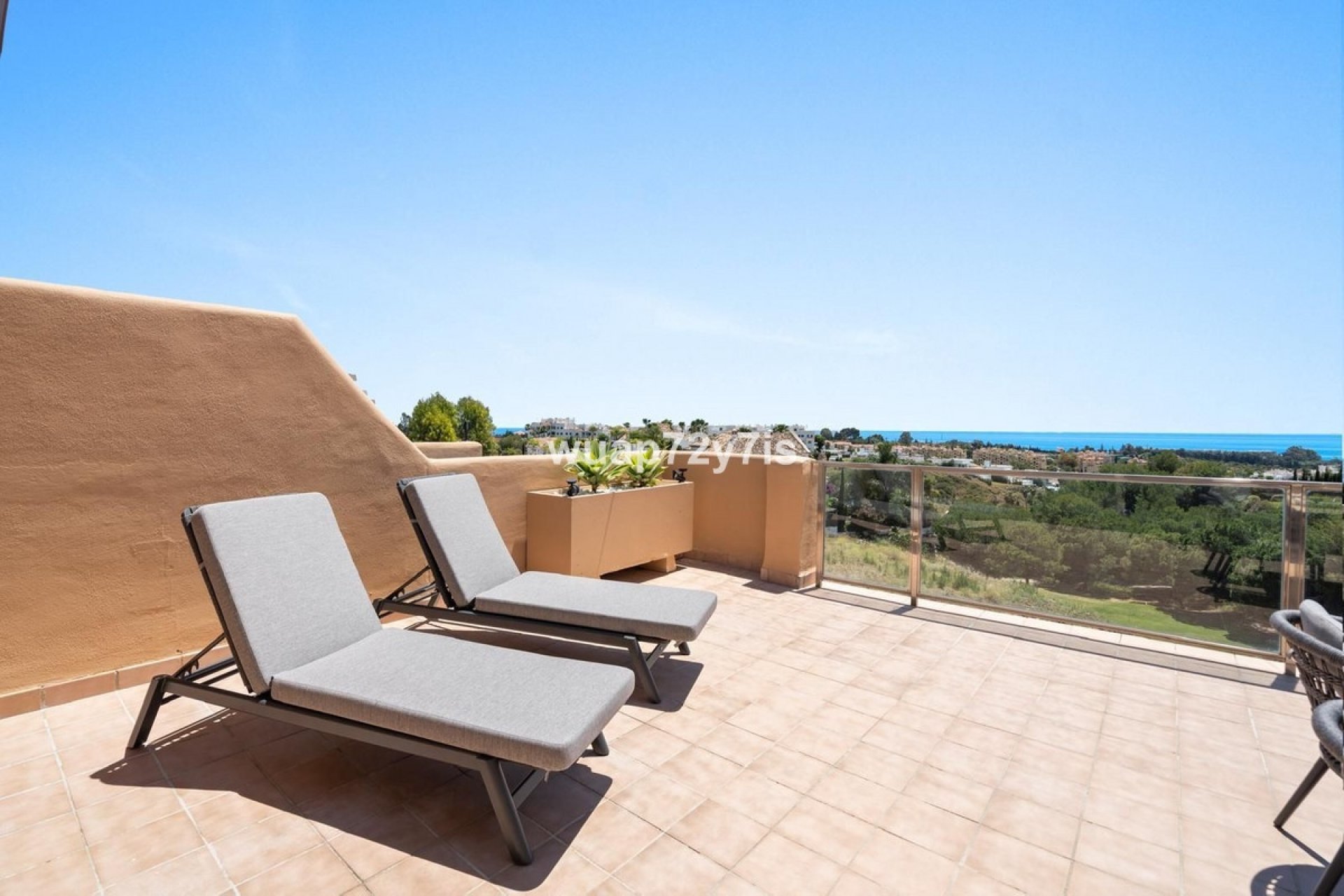 Wiederverkauf - apartment - Estepona - Selwo