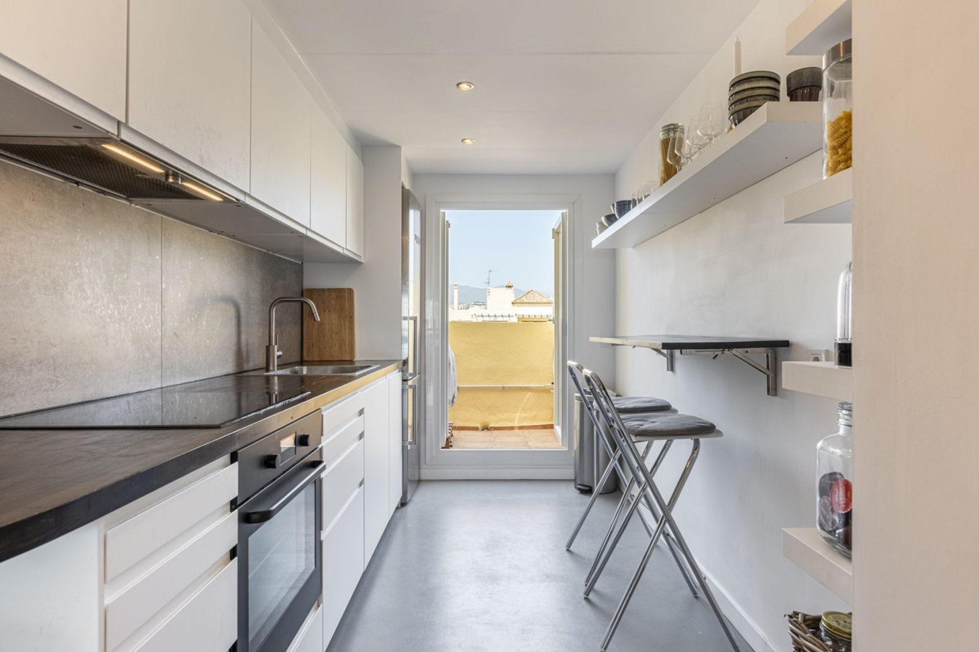 Wiederverkauf - apartment - Estepona - Selwo