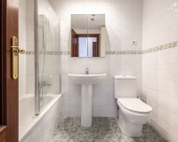 Wiederverkauf - apartment - Estepona - Selwo