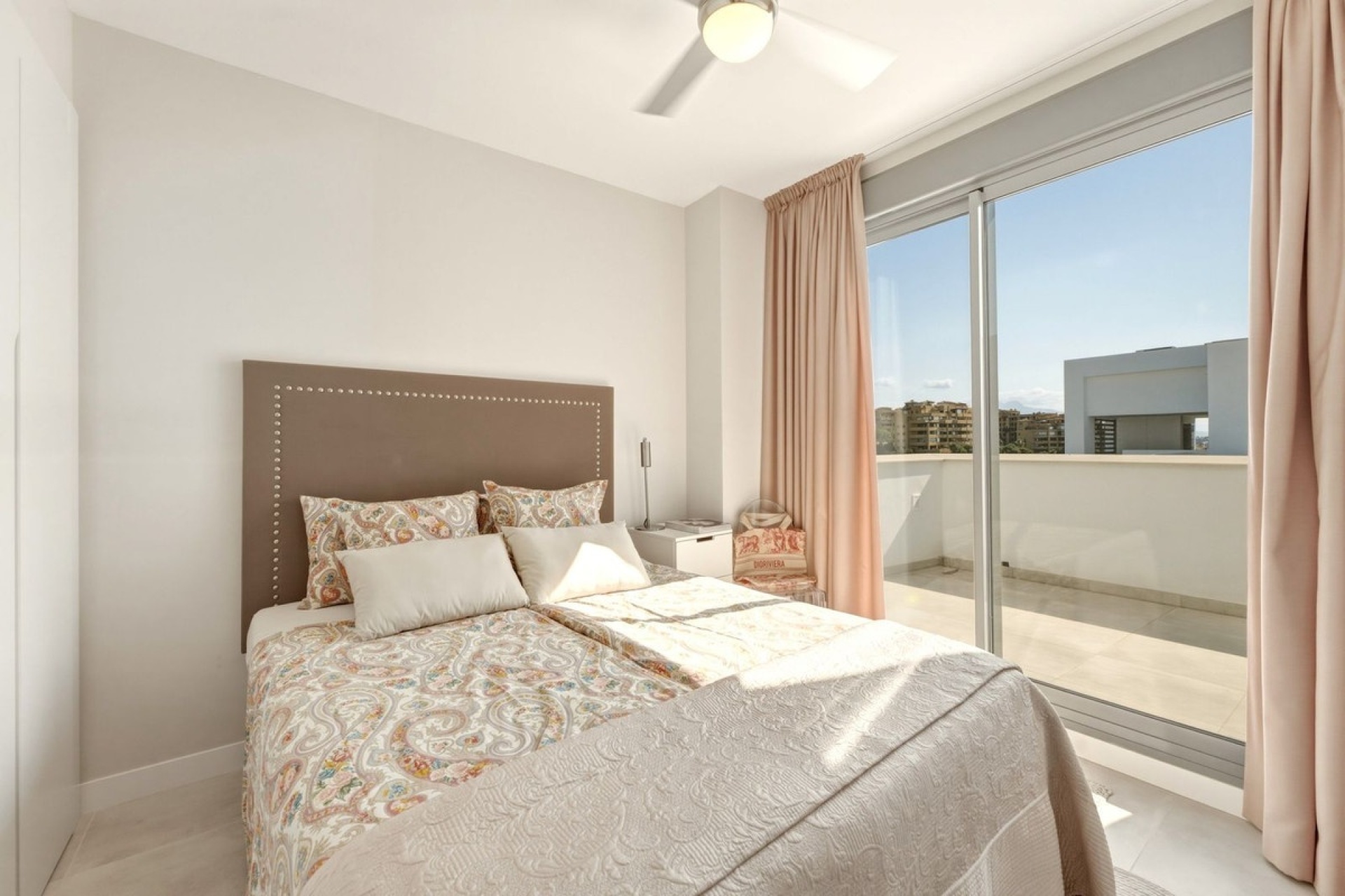 Wiederverkauf - apartment - Estepona - Selwo