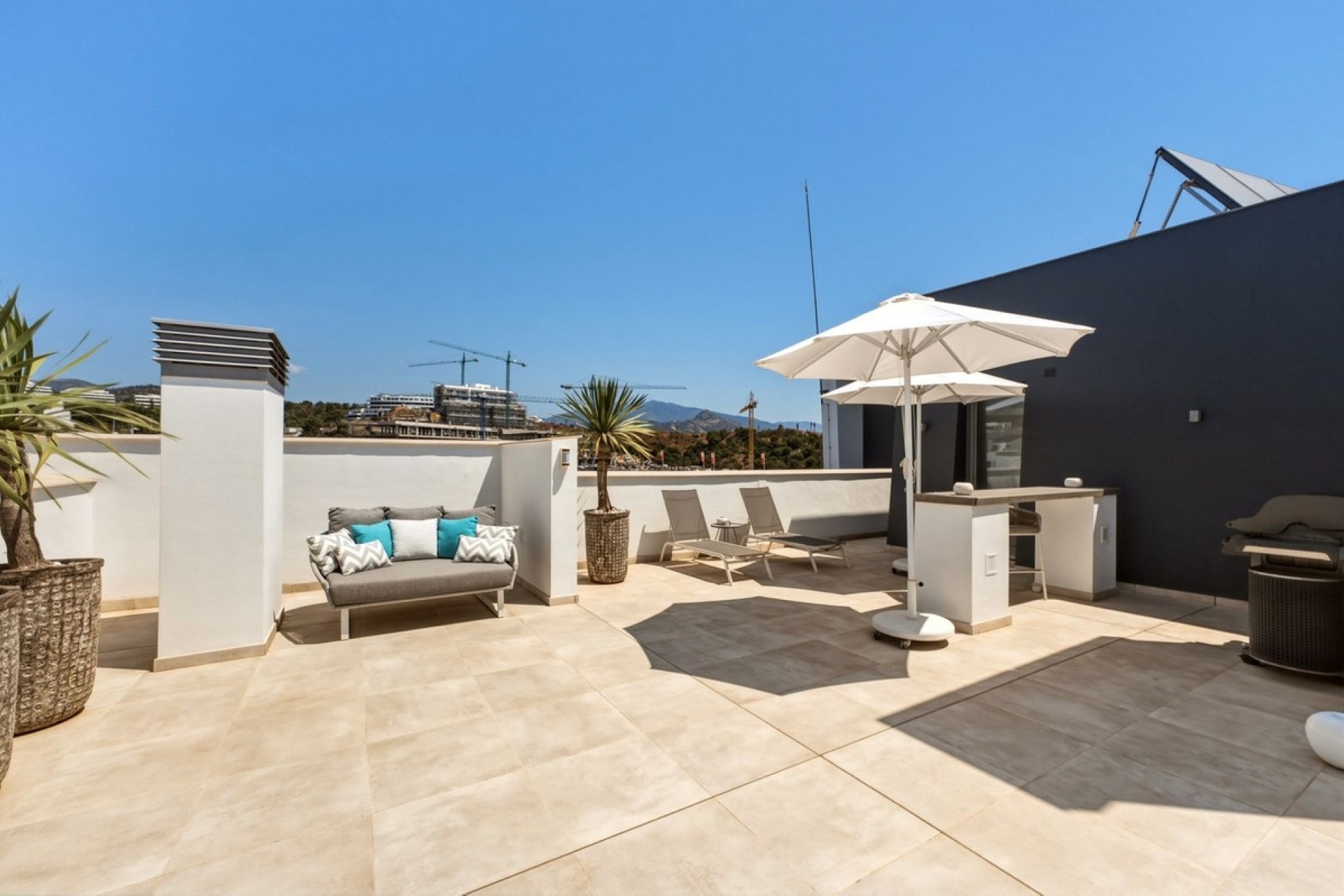 Wiederverkauf - apartment - Estepona - Selwo