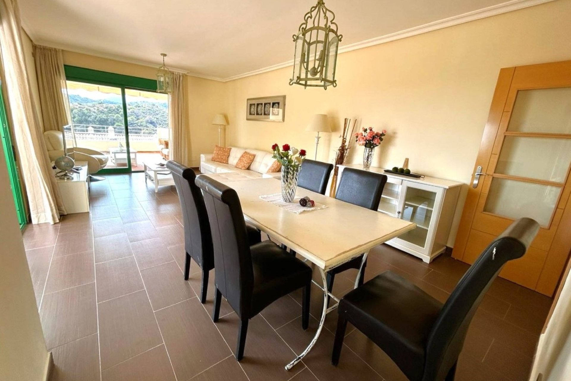 Wiederverkauf - apartment - Estepona - Selwo