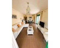Wiederverkauf - apartment - Estepona - Selwo