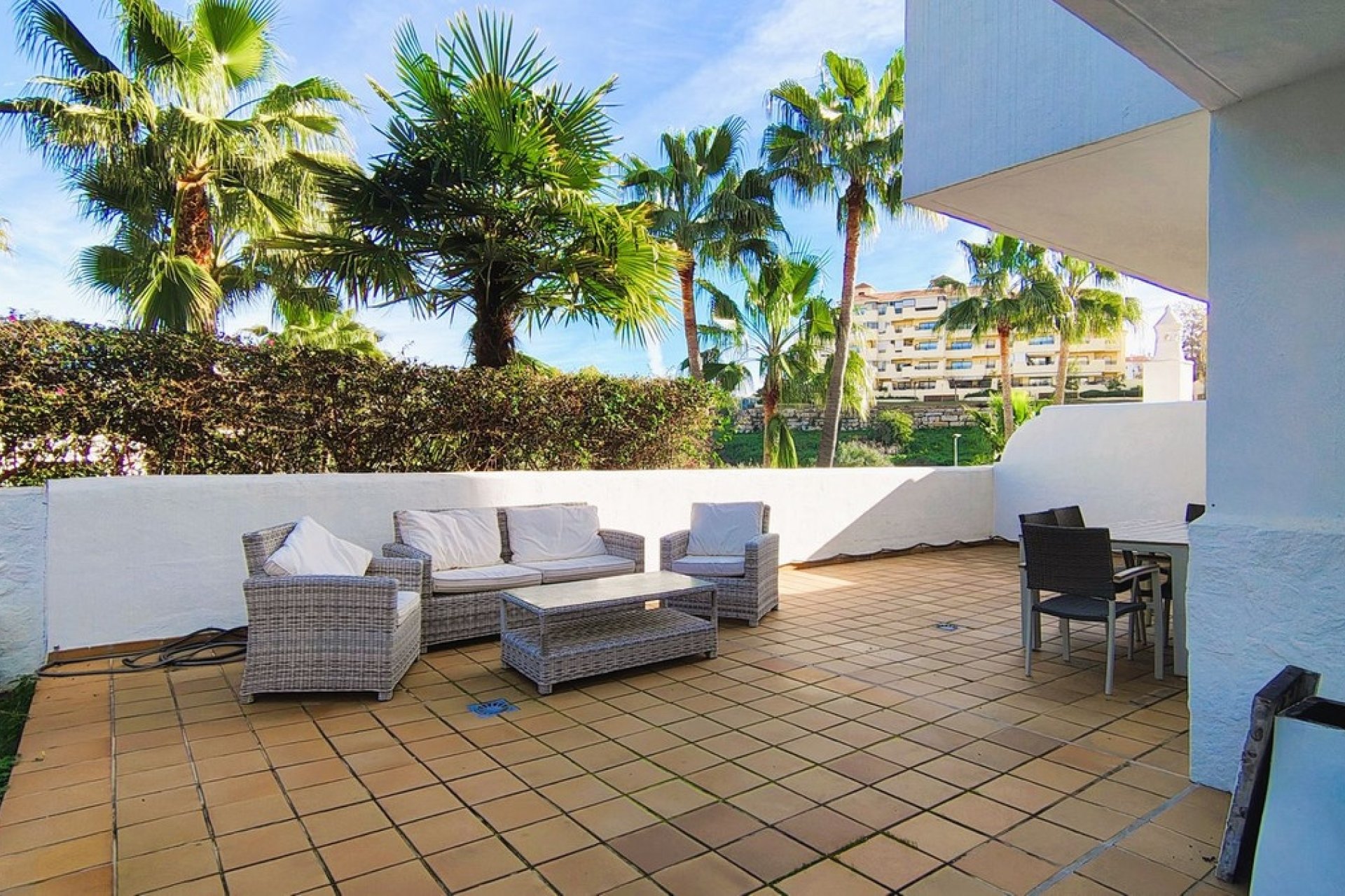 Wiederverkauf - apartment - Estepona - Selwo