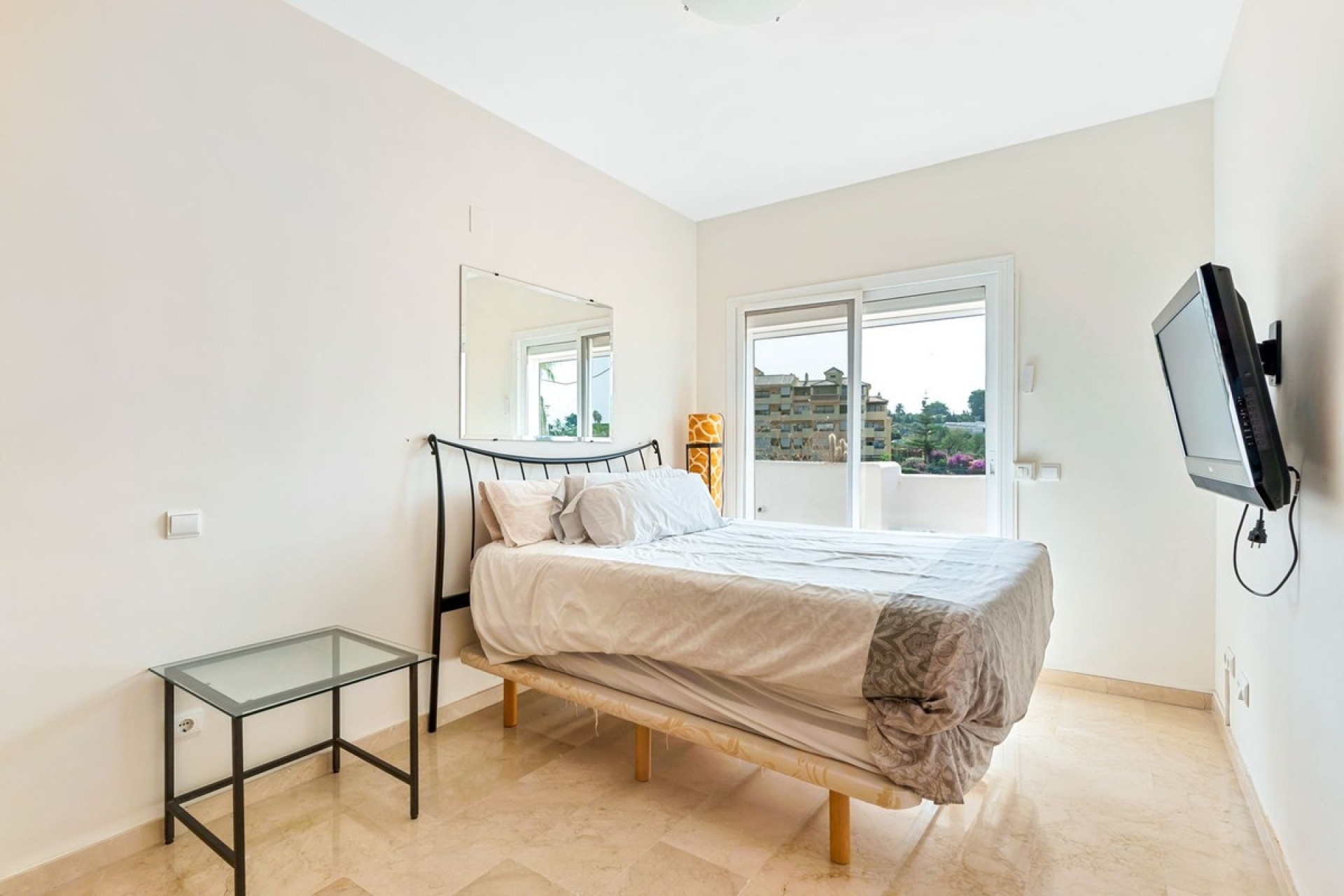Wiederverkauf - apartment - Estepona - Selwo