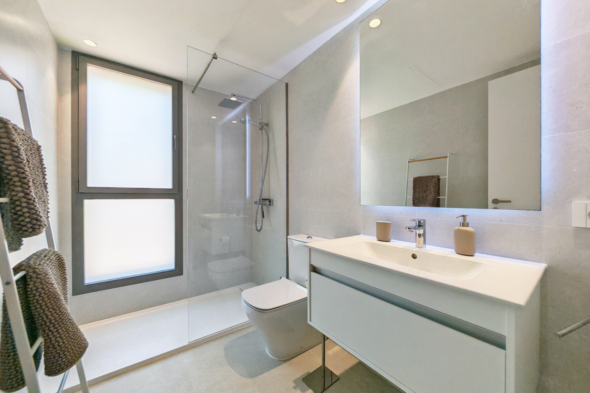 Wiederverkauf - apartment - Estepona - Selwo