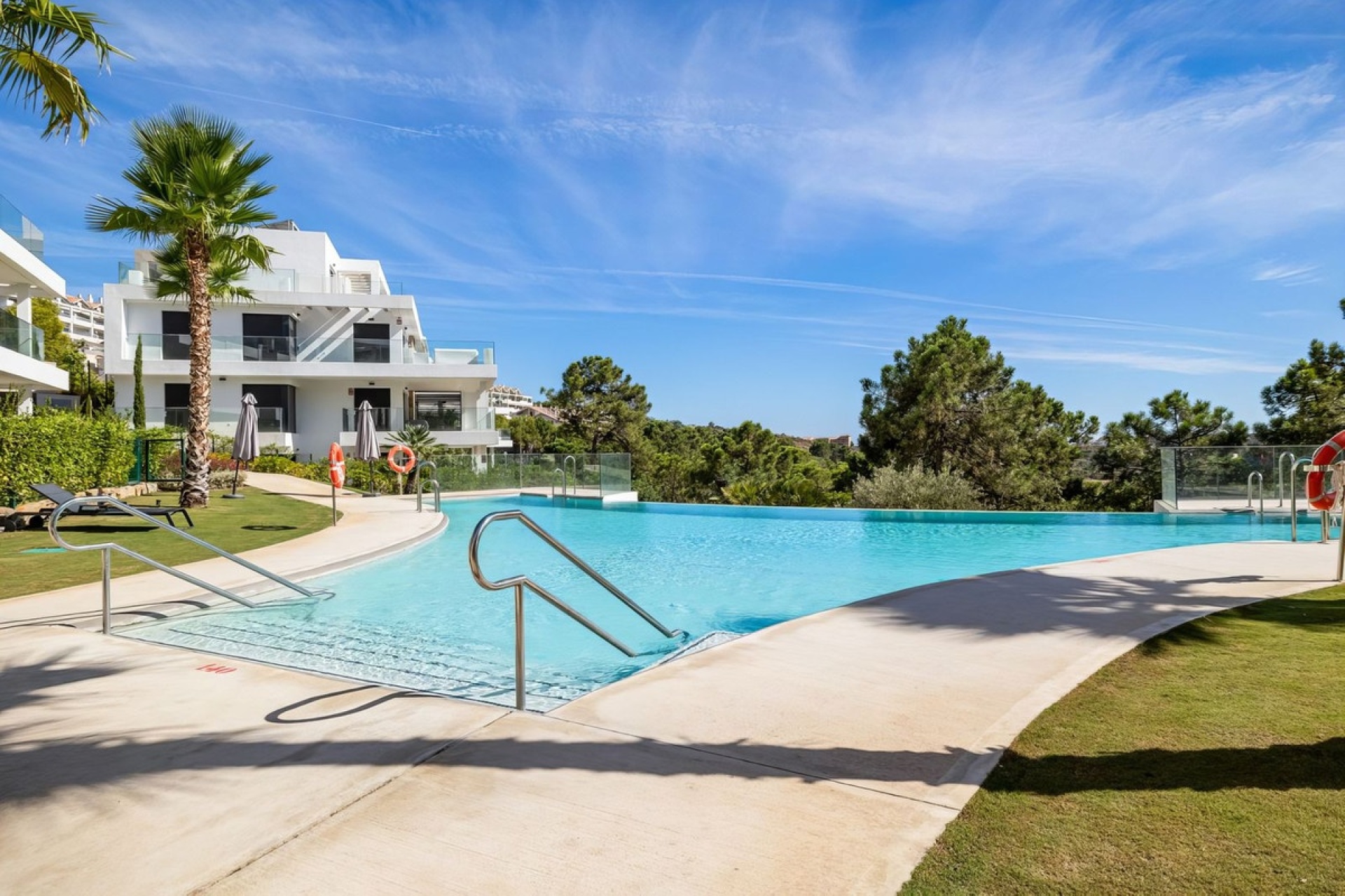 Wiederverkauf - apartment - Estepona - Selwo