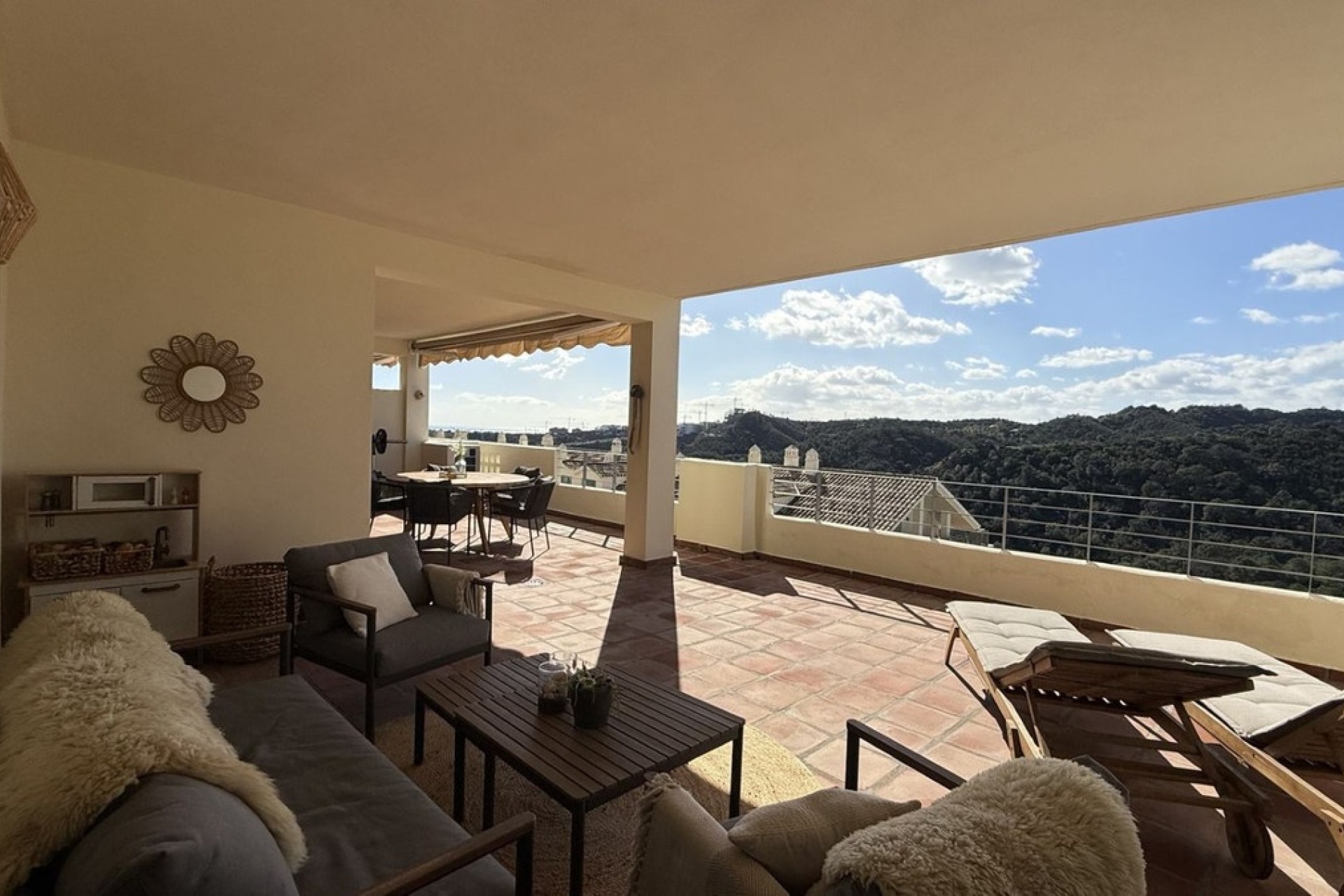 Wiederverkauf - apartment - Estepona - Selwo