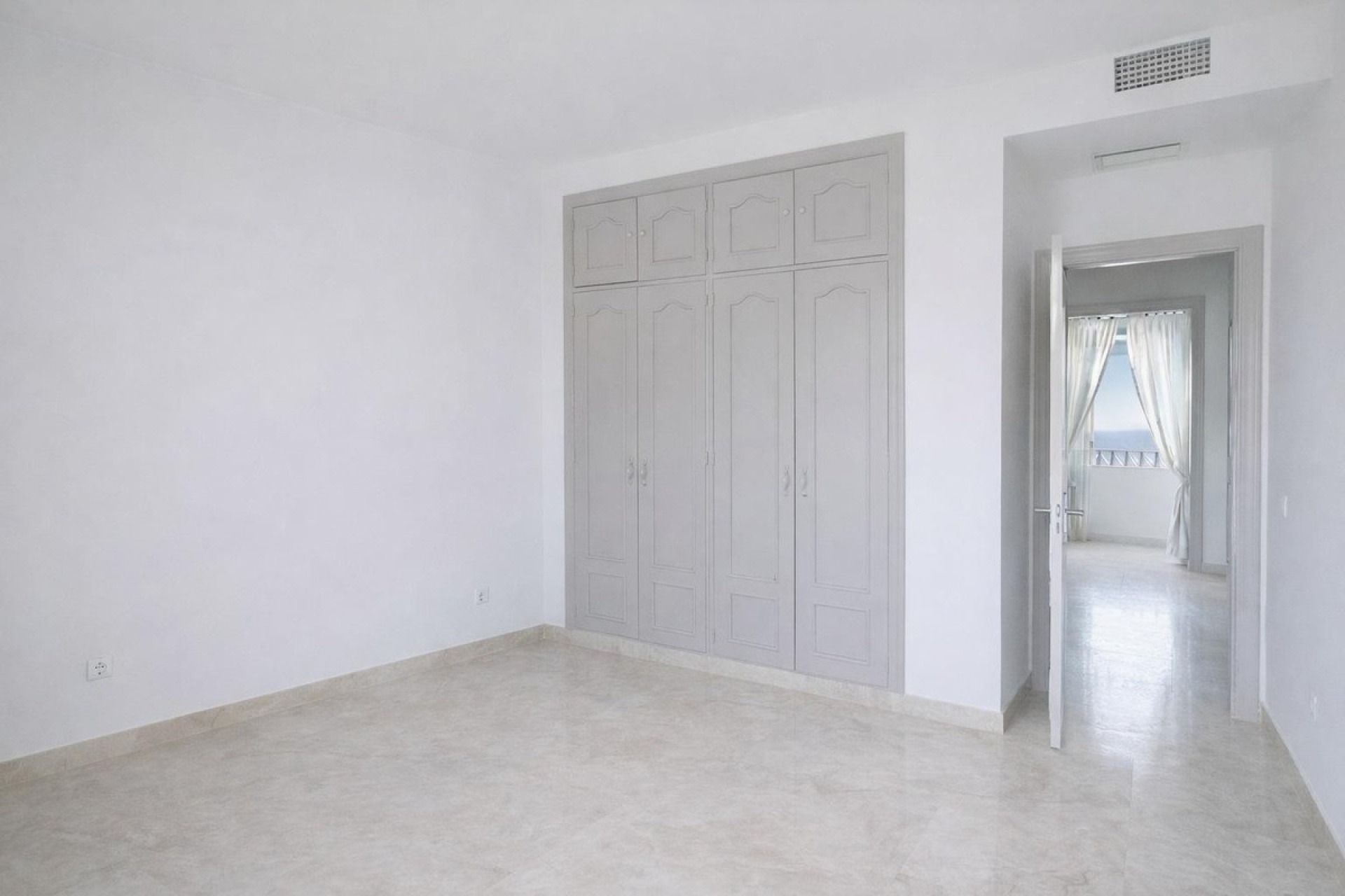 Wiederverkauf - apartment - Estepona - Selwo