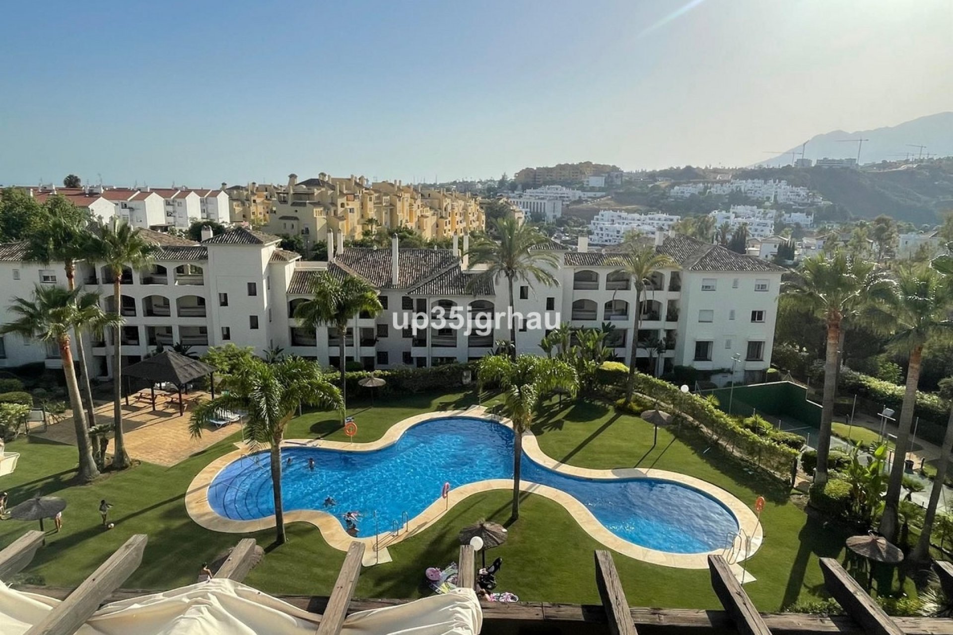 Wiederverkauf - apartment - Estepona - Selwo