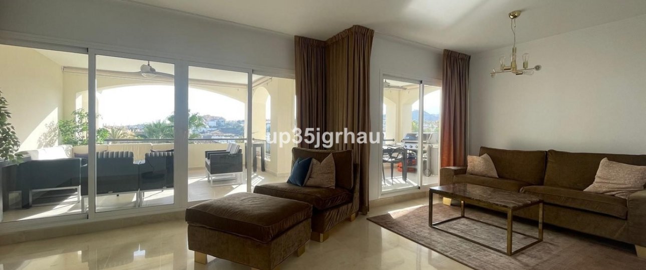 Wiederverkauf - apartment - Estepona - Selwo