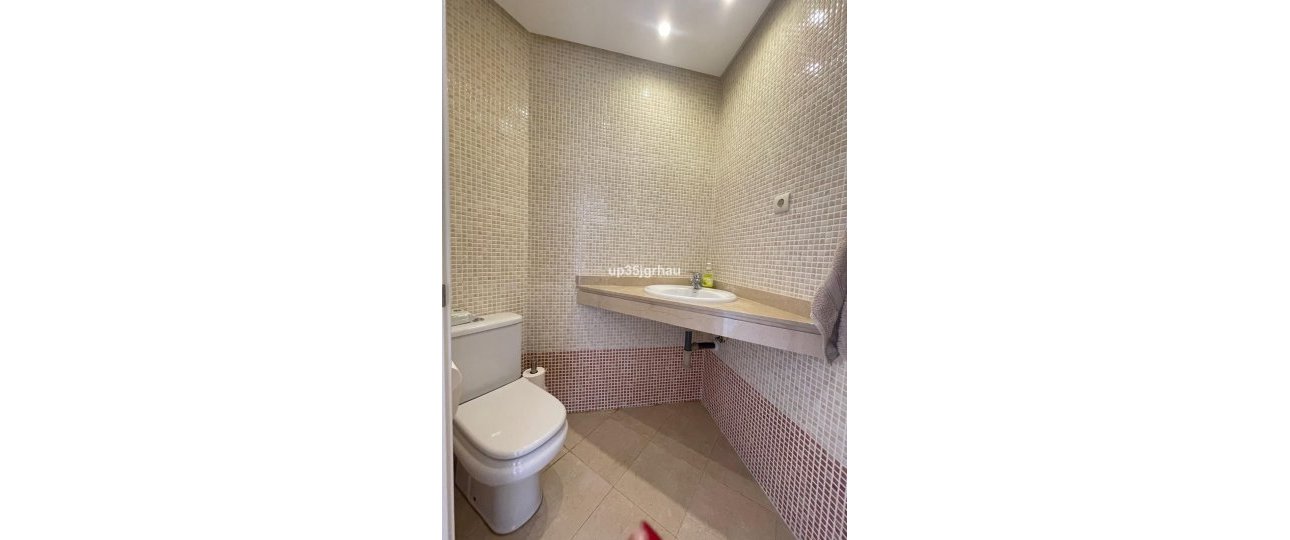 Wiederverkauf - apartment - Estepona - Selwo