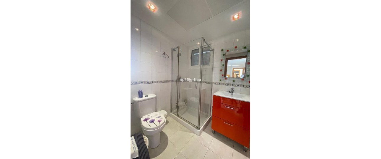 Wiederverkauf - apartment - Estepona - Selwo