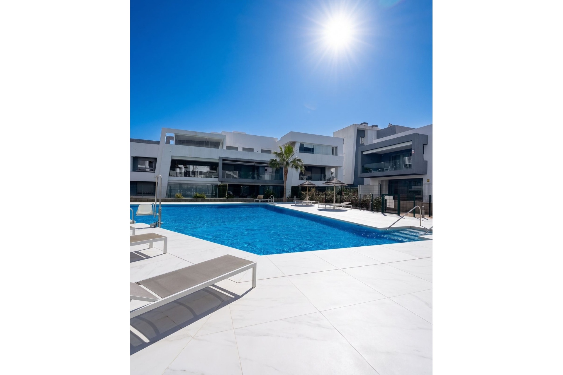 Wiederverkauf - apartment - Estepona - Selwo