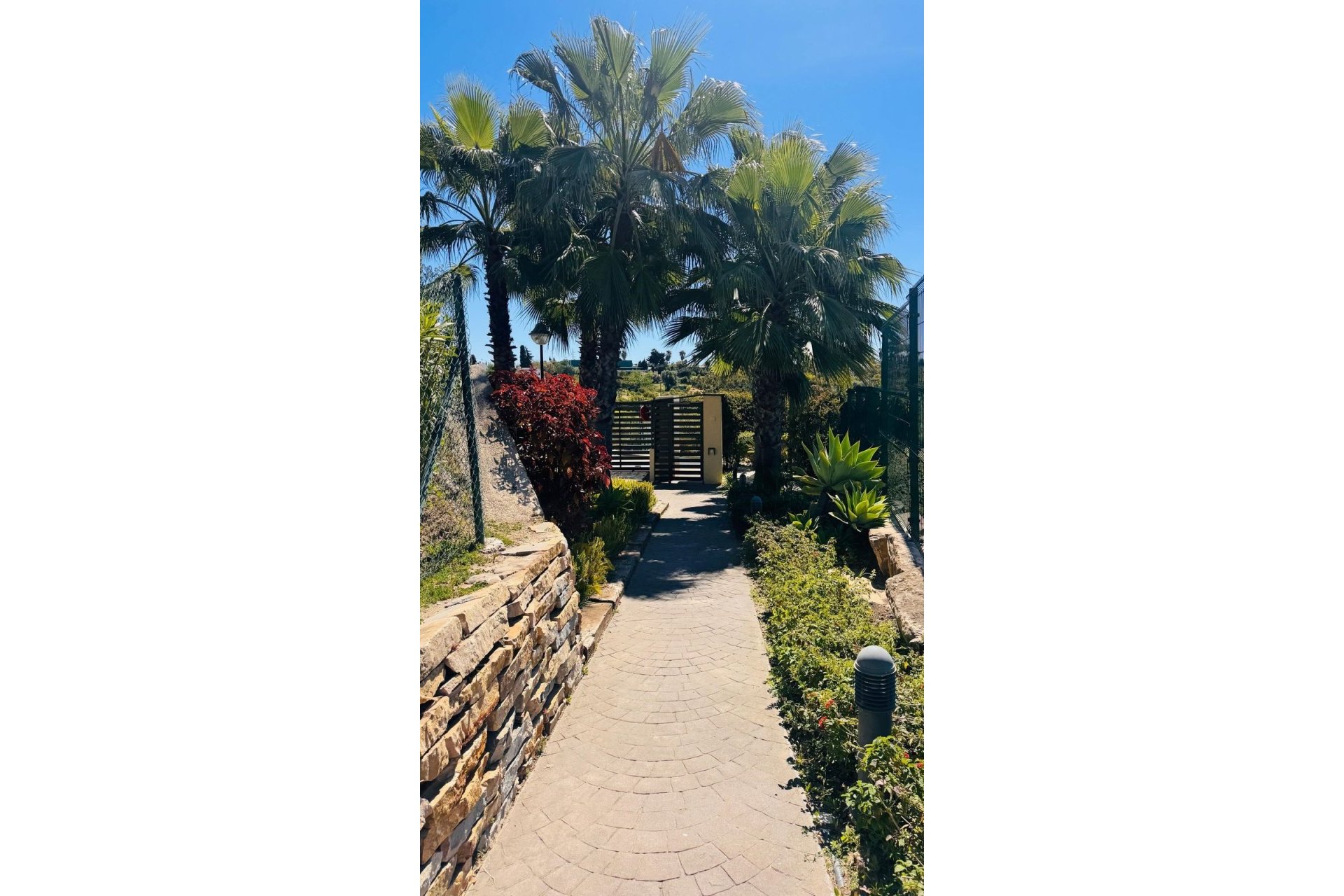 Wiederverkauf - apartment - Estepona - Selwo
