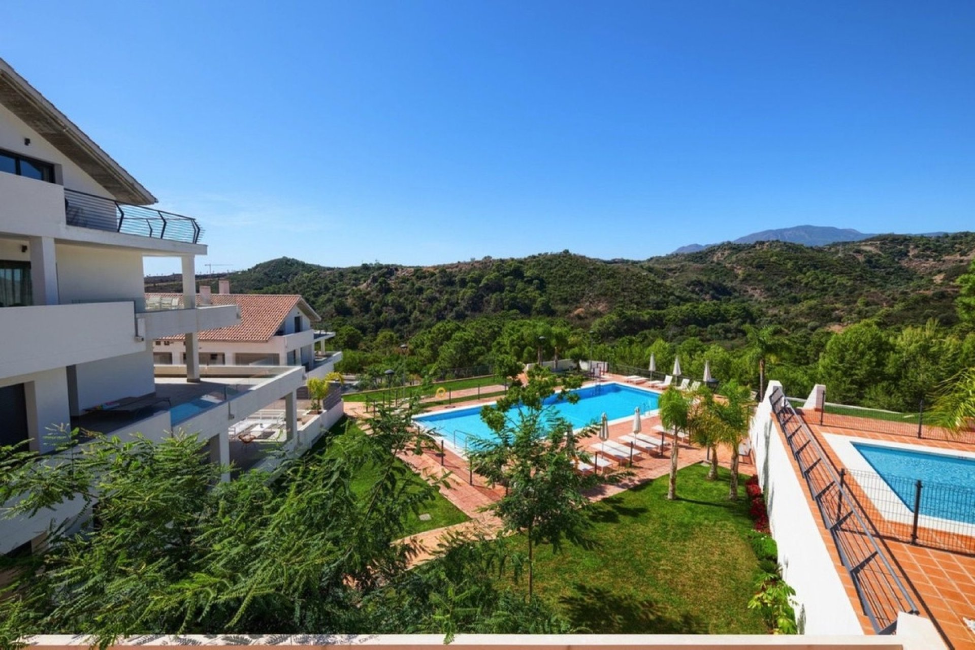 Wiederverkauf - apartment - Estepona - Selwo