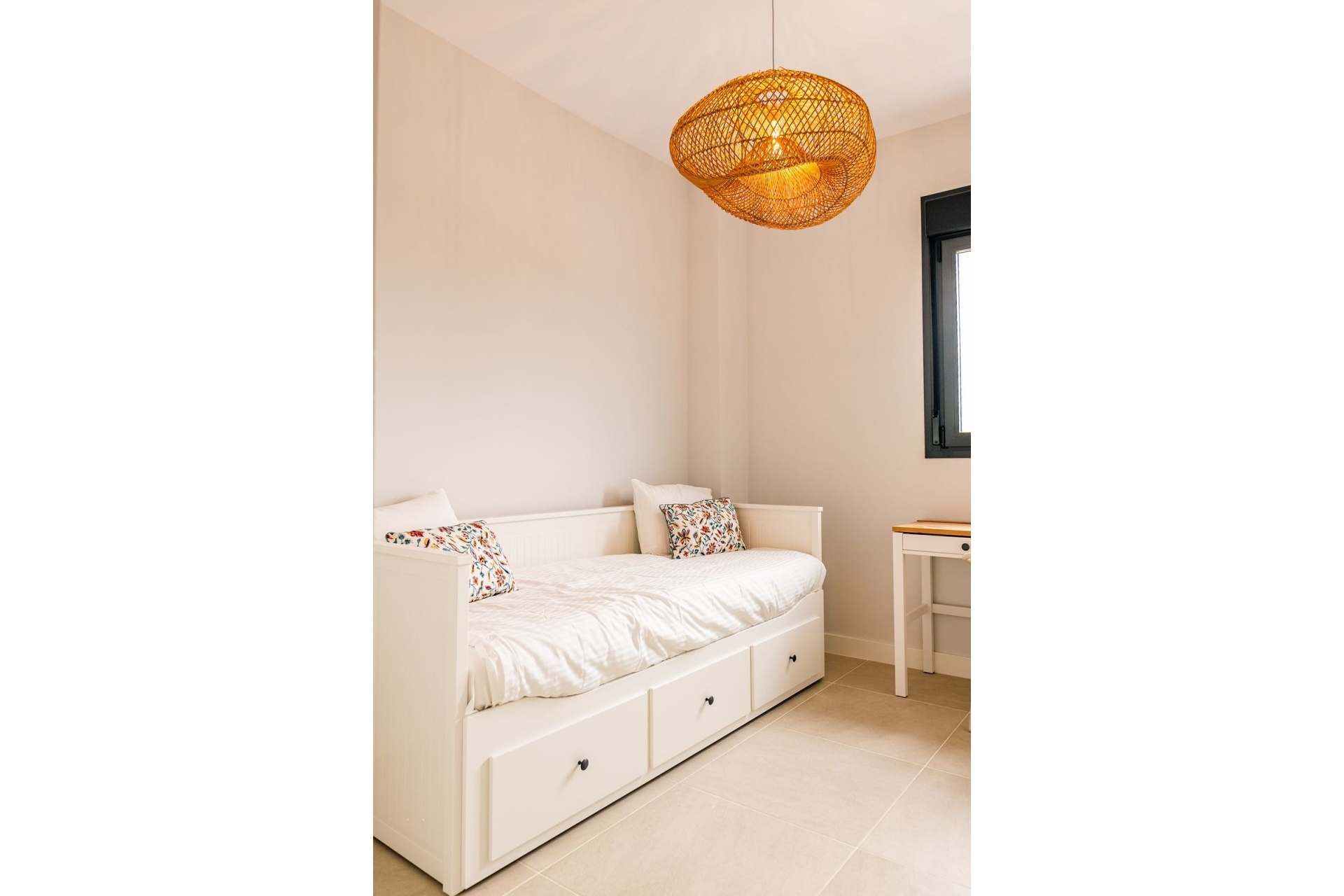 Wiederverkauf - apartment - Estepona - Selwo