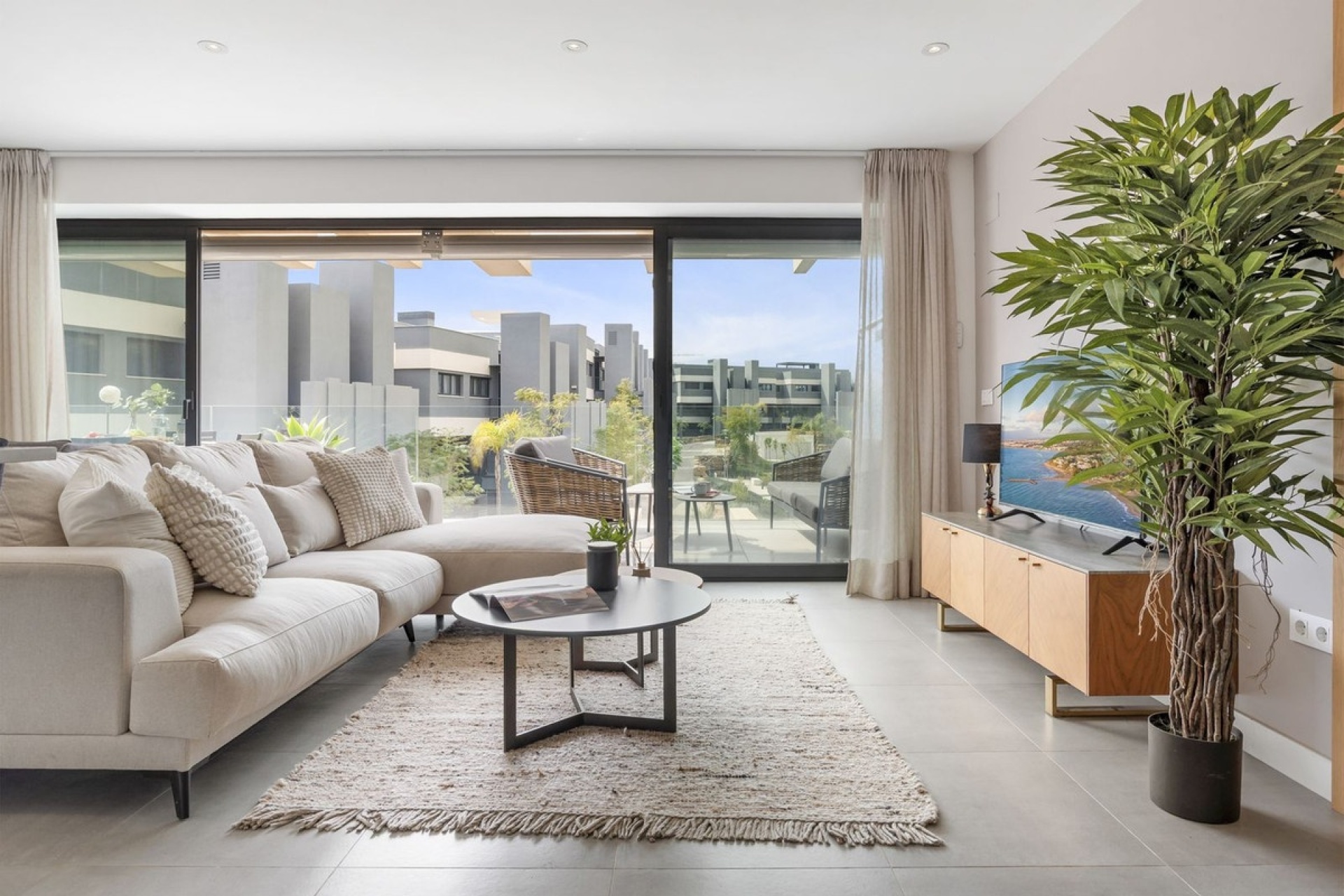 Wiederverkauf - apartment - Estepona - Selwo