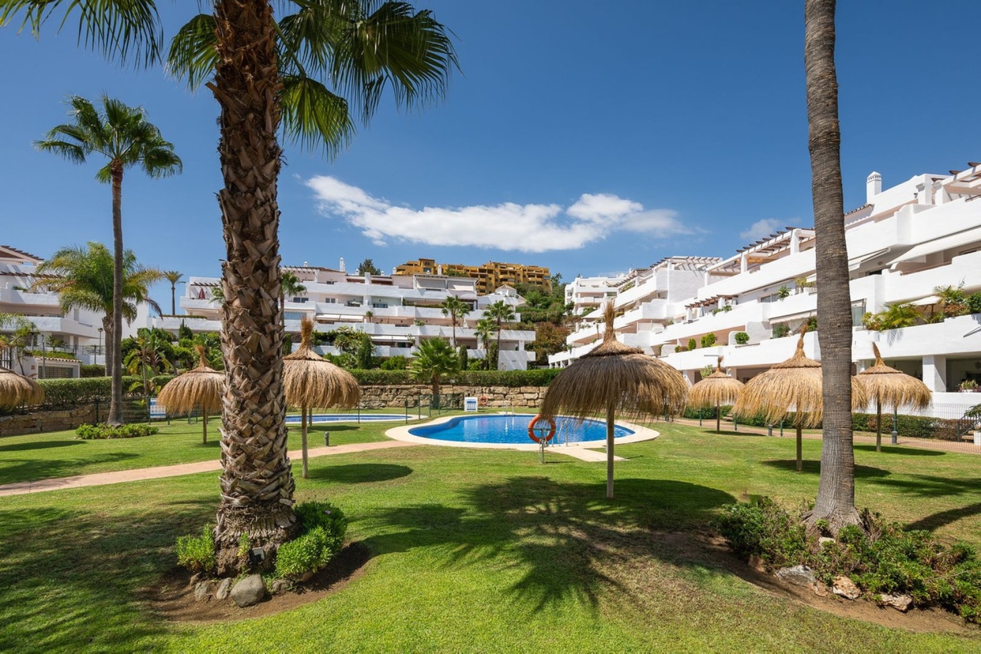 Wiederverkauf - apartment - Estepona - Selwo