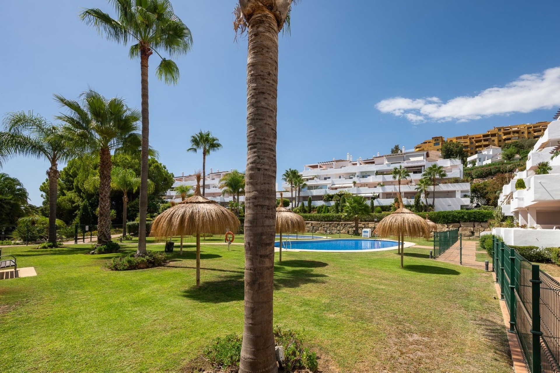Wiederverkauf - apartment - Estepona - Selwo