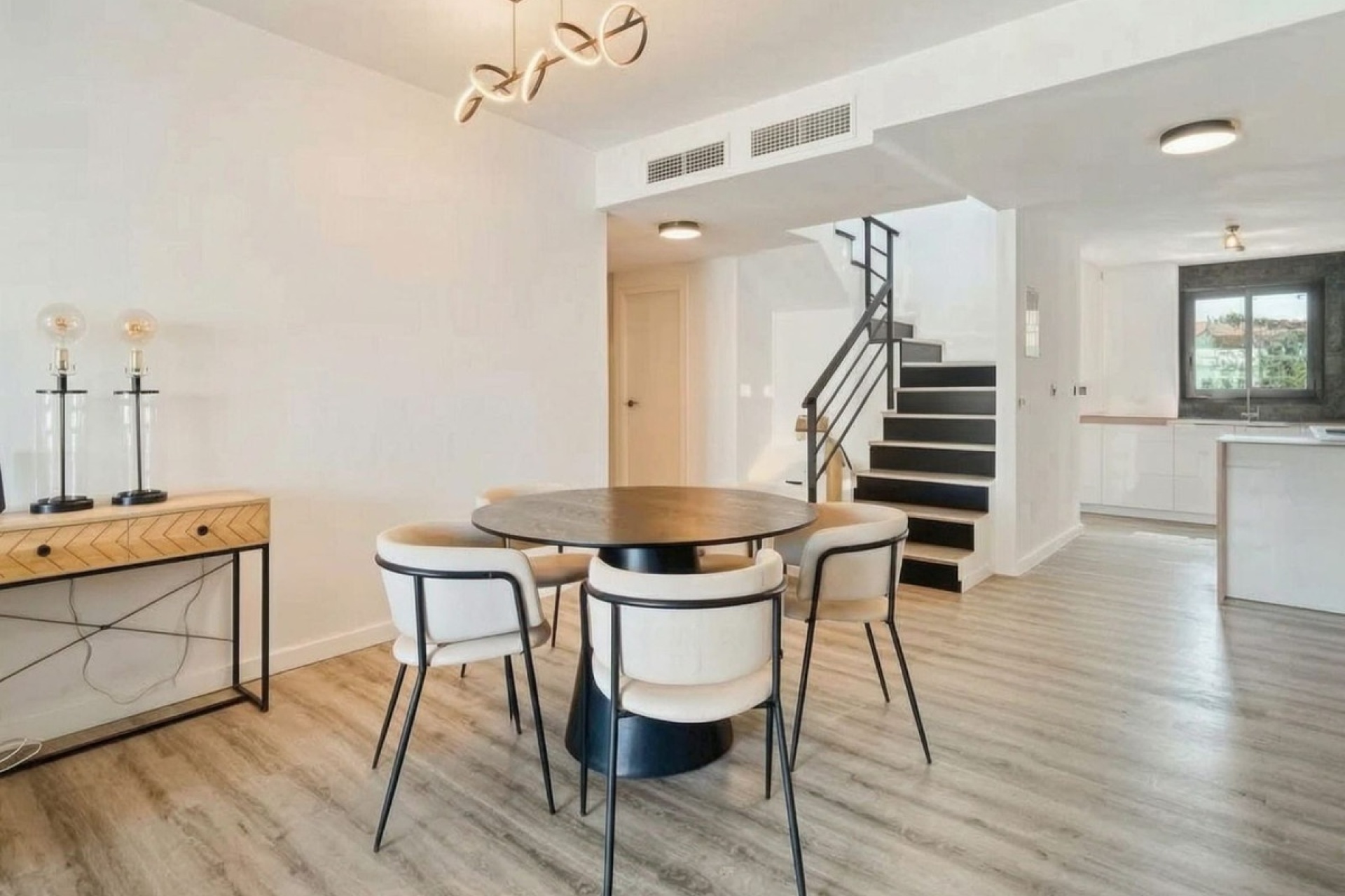 Wiederverkauf - apartment - Estepona - Selwo