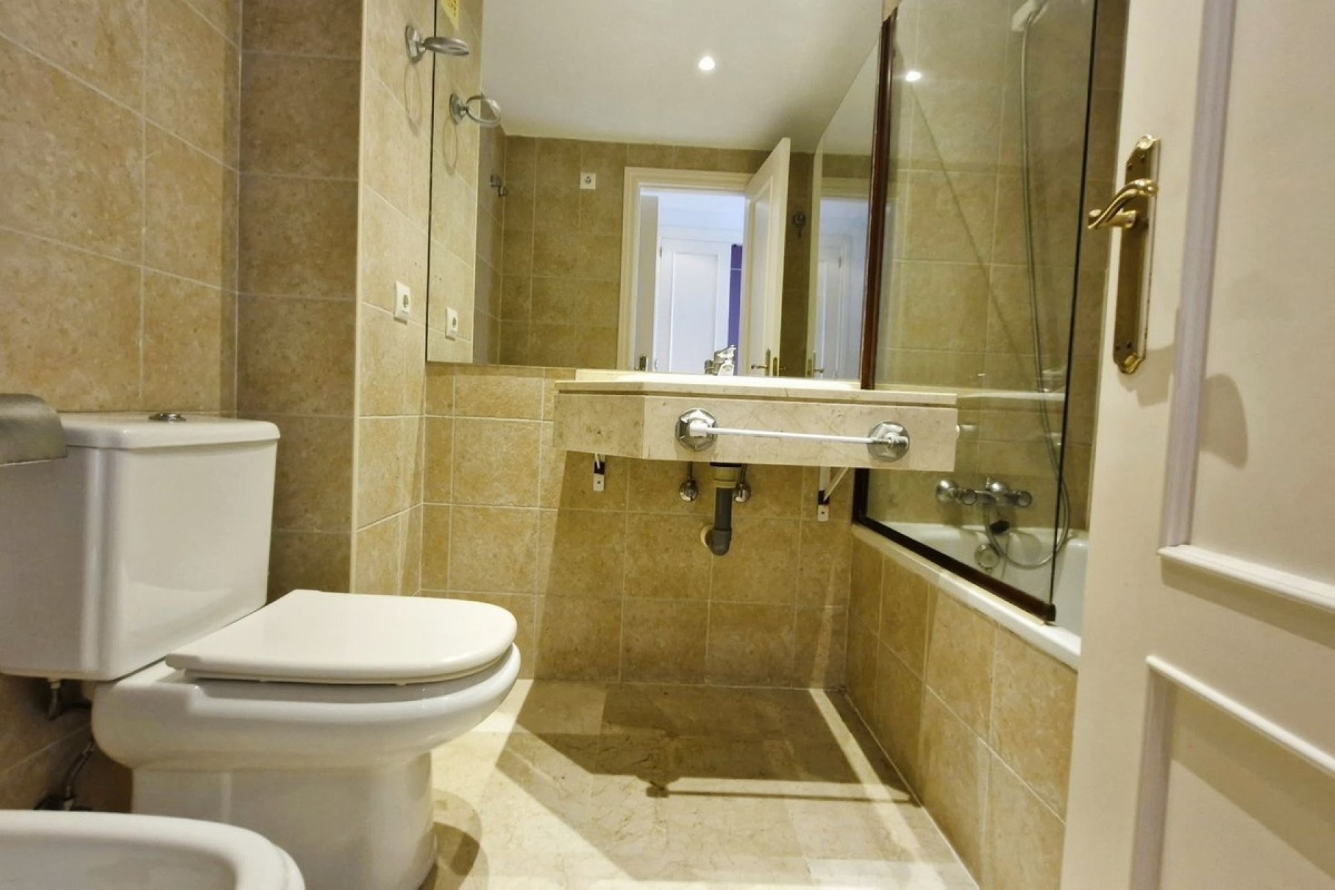 Wiederverkauf - apartment - Estepona - Selwo