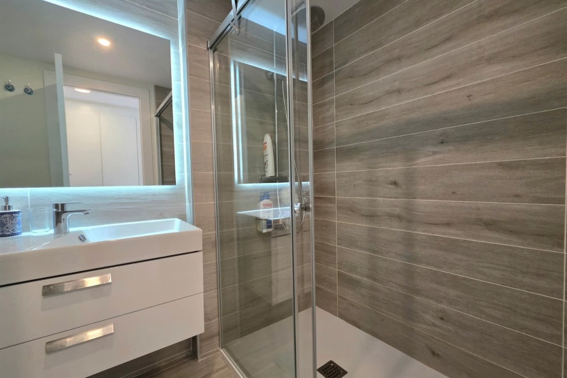 Wiederverkauf - apartment - Estepona - Selwo