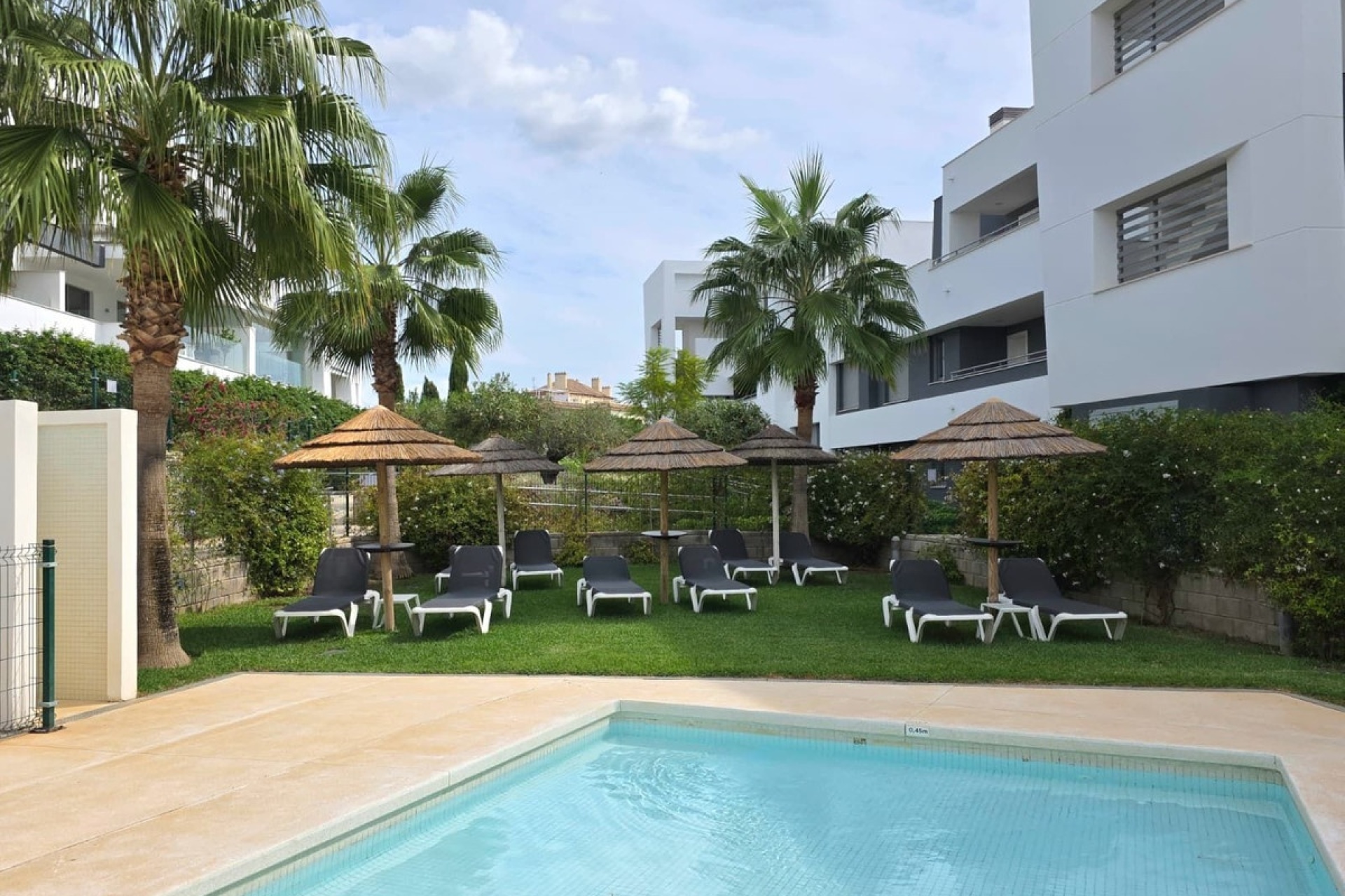 Wiederverkauf - apartment - Estepona - Selwo