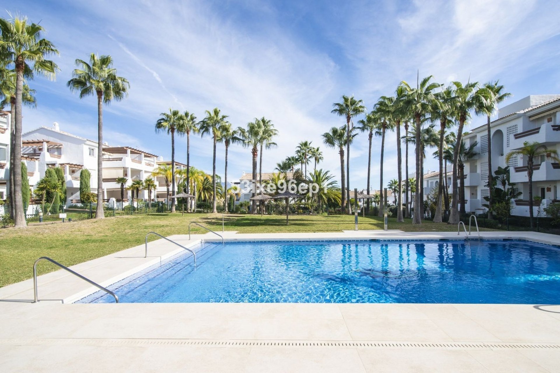 Wiederverkauf - apartment - Estepona - Selwo