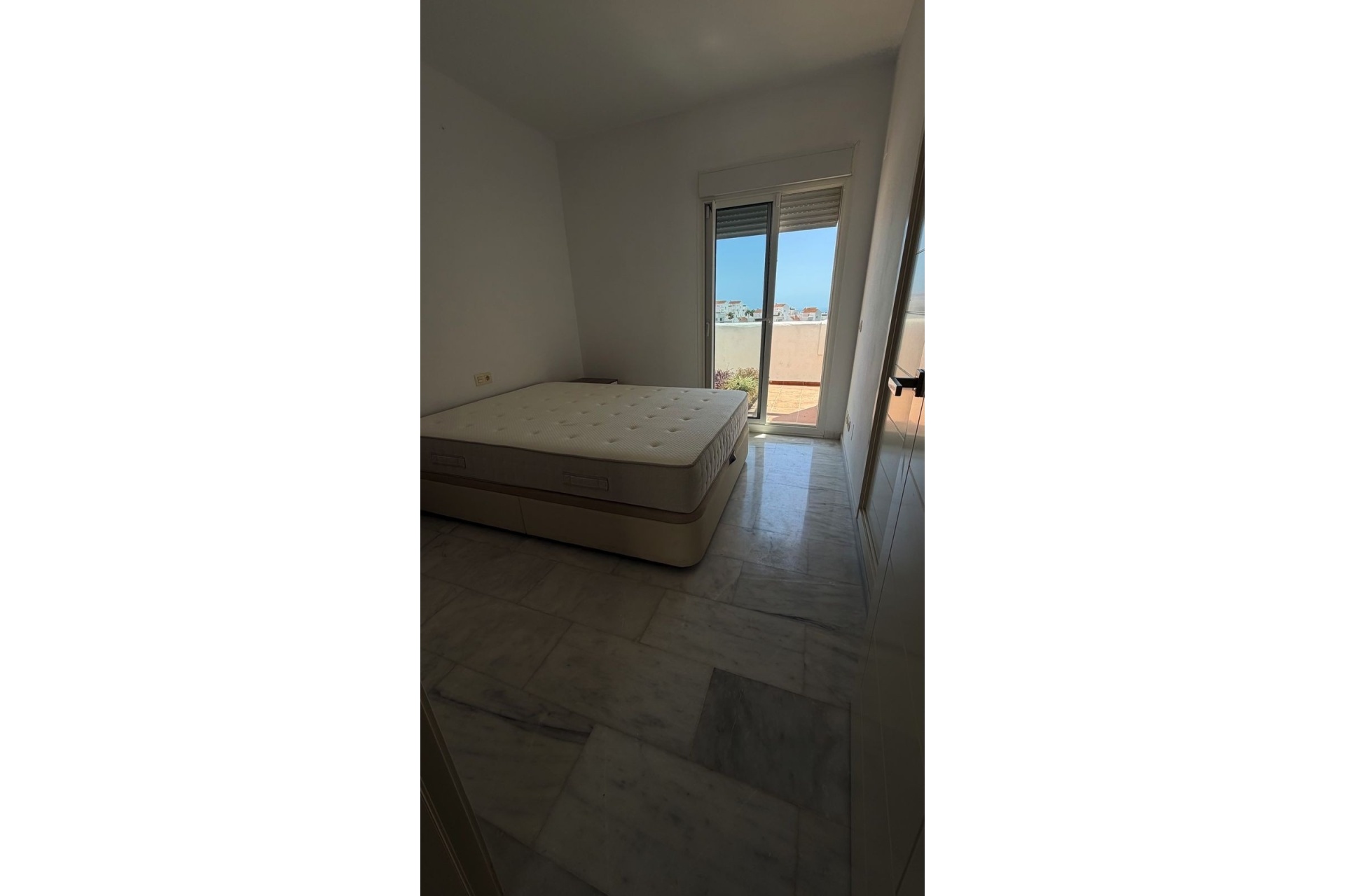 Wiederverkauf - apartment - Estepona - Valle Romano