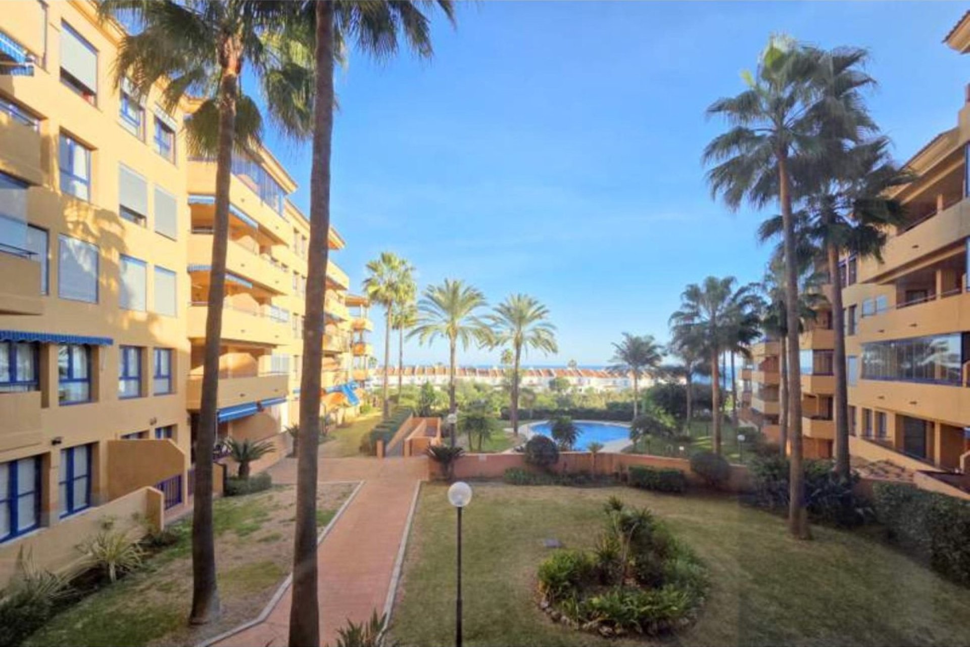 Wiederverkauf - apartment - Manilva - La Duquesa