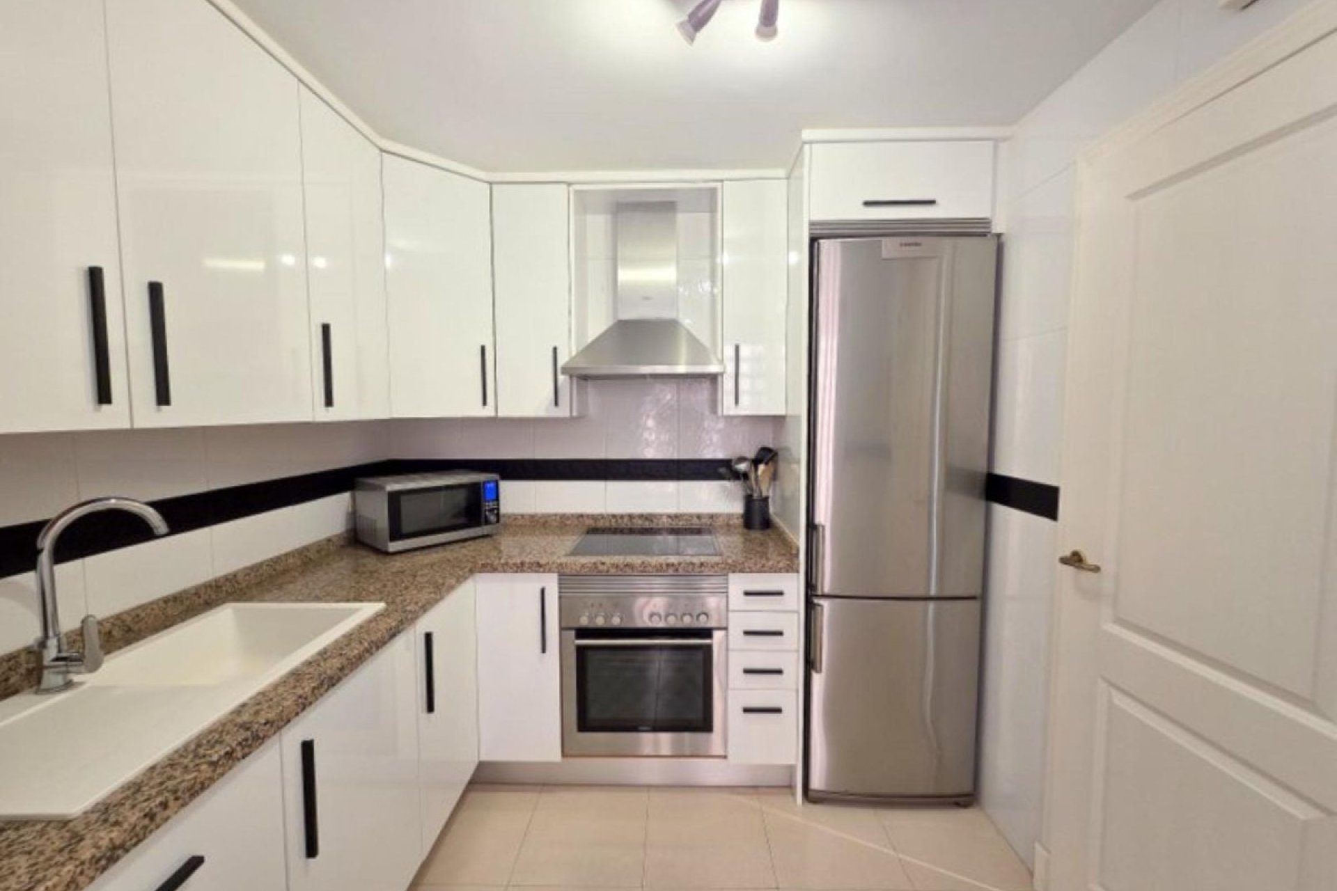 Wiederverkauf - apartment - Manilva - La Duquesa