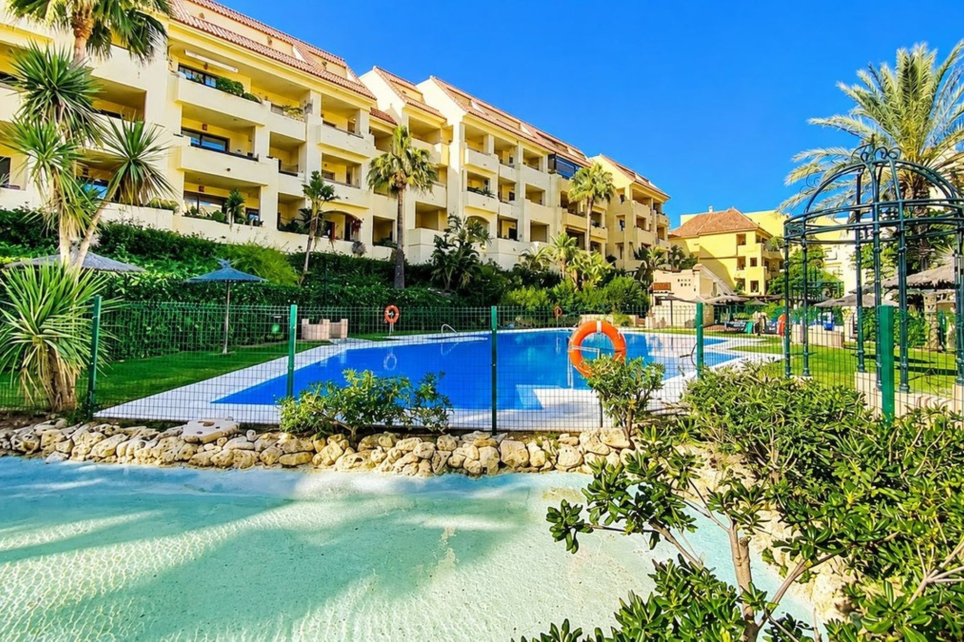 Wiederverkauf - apartment - Manilva - La Duquesa