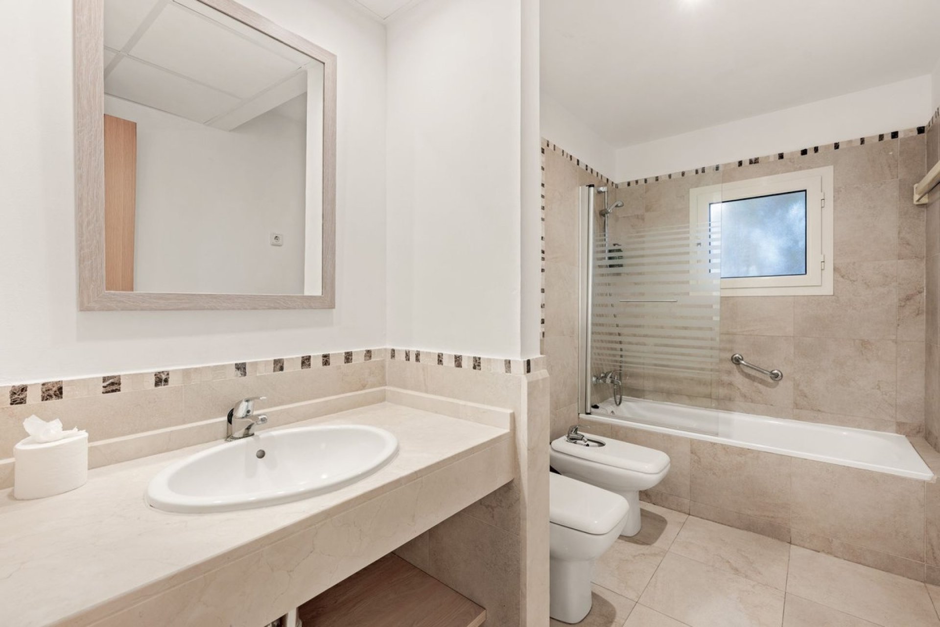 Wiederverkauf - apartment - Manilva - Manilva Centro