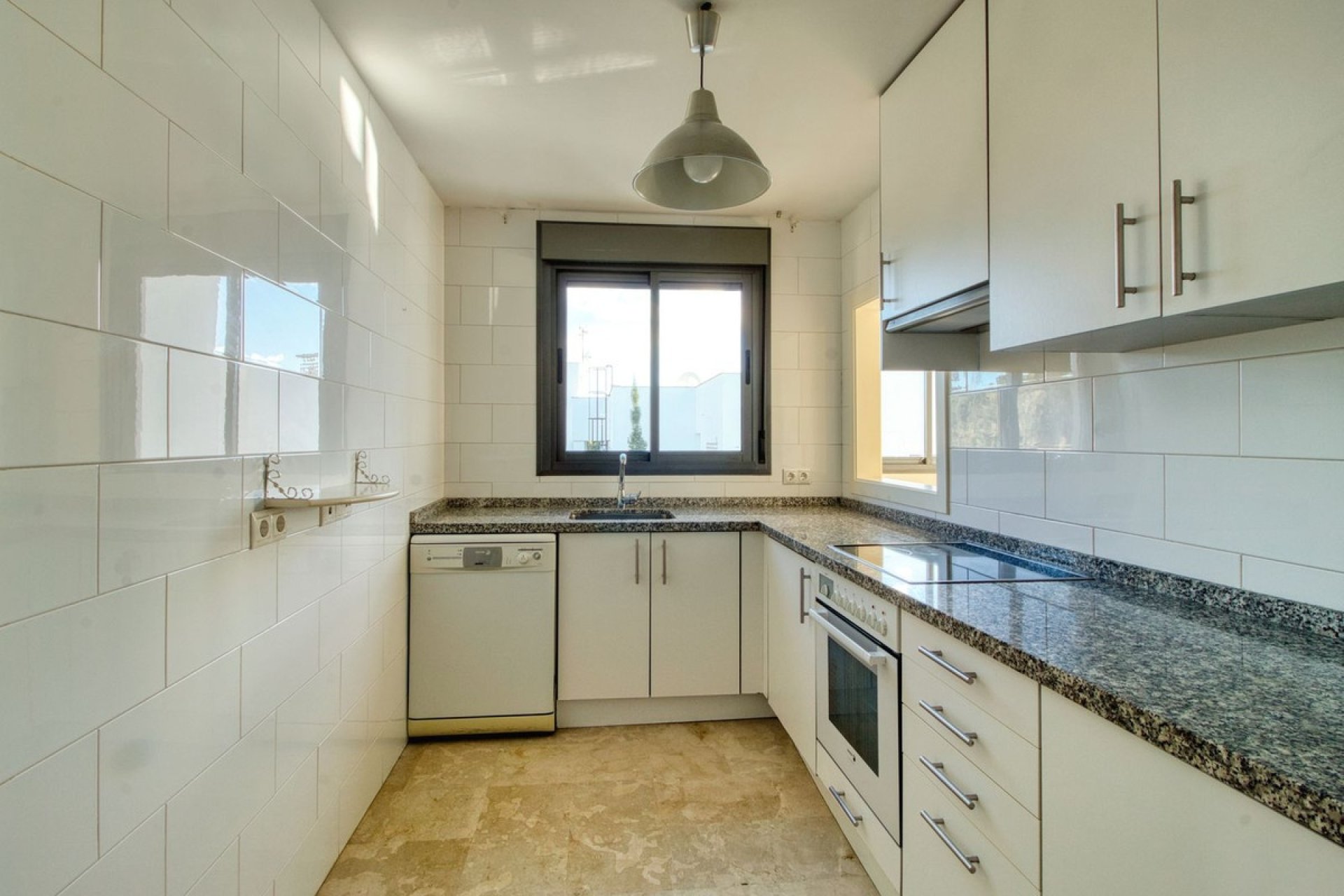 Wiederverkauf - apartment - Manilva - Manilva Centro