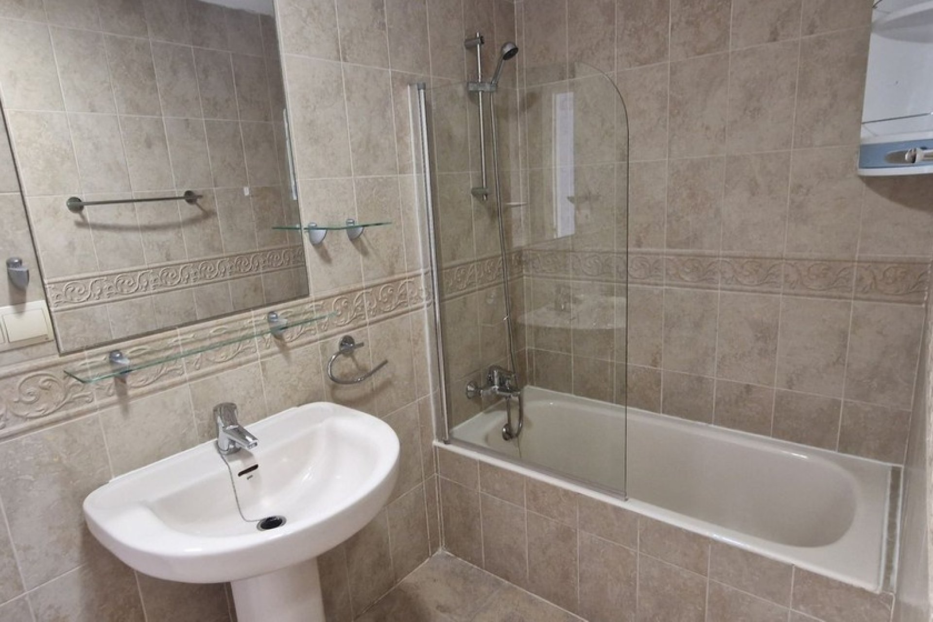 Wiederverkauf - apartment - Manilva - San Luis de Sabinillas