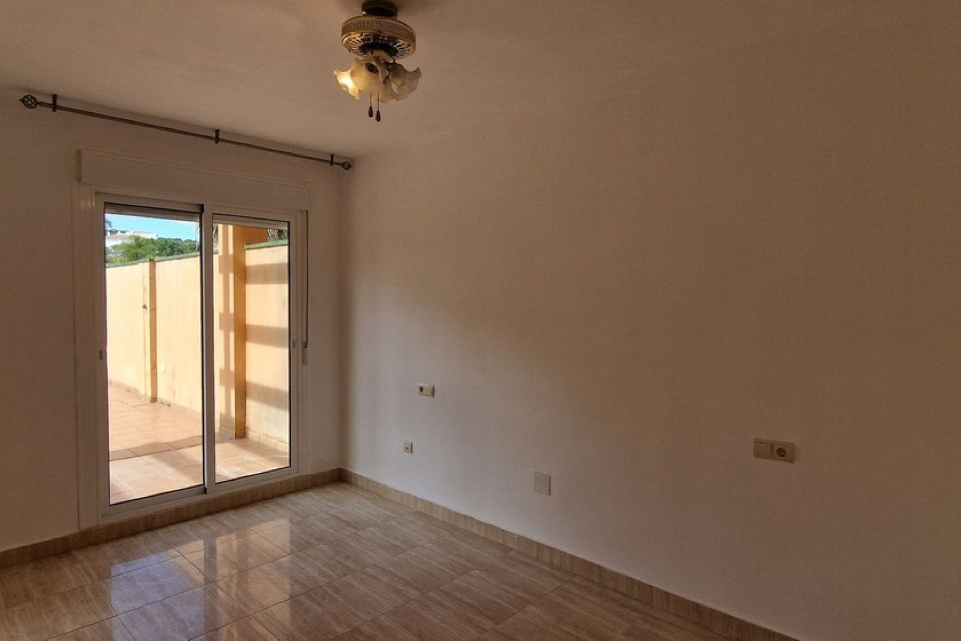 Wiederverkauf - apartment - Manilva - San Luis de Sabinillas