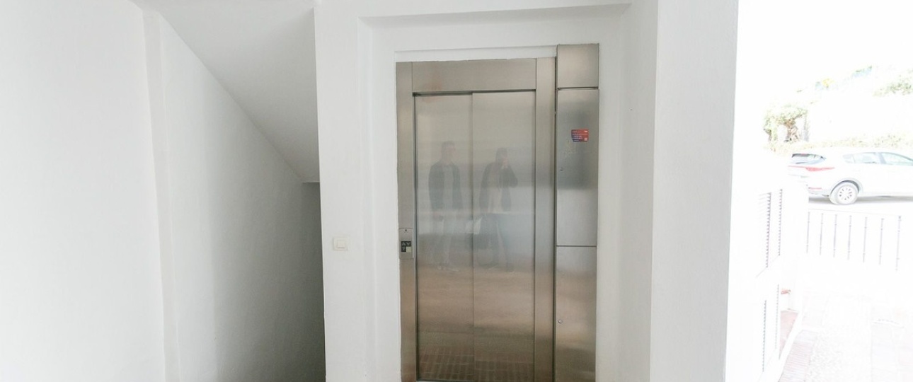 Wiederverkauf - apartment - Marbella - Altos de los Monteros
