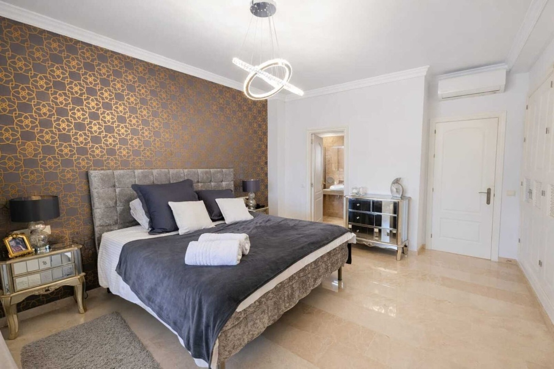 Wiederverkauf - apartment - Marbella - Artola